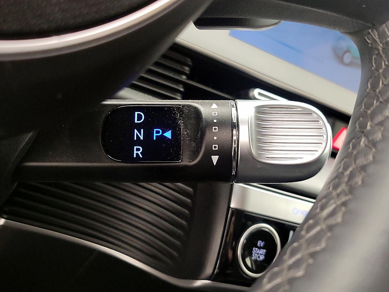 2024 Hyundai IONIQ 5 SEL - Photo 19