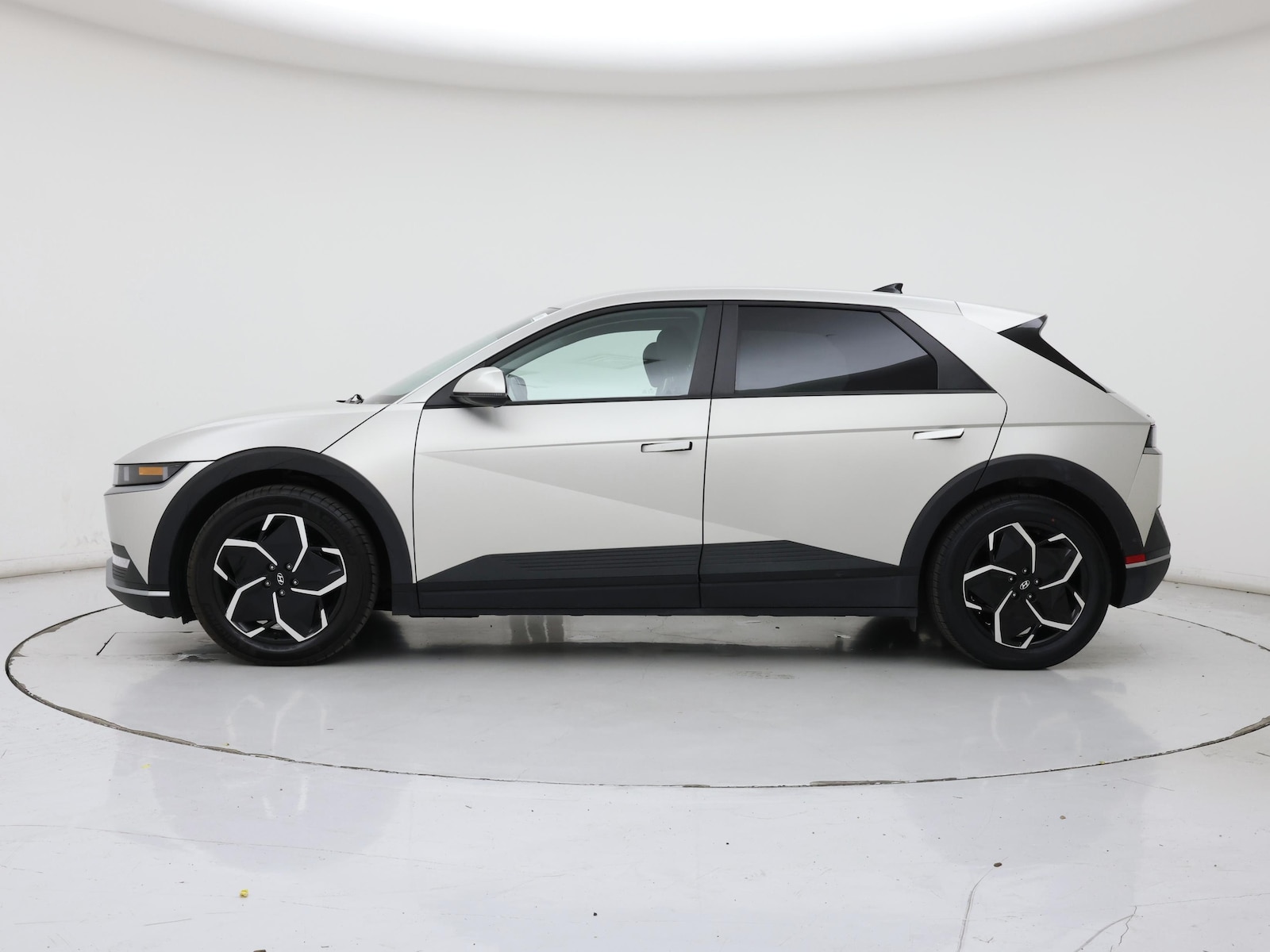 2024 Hyundai IONIQ 5 SEL - Photo 4