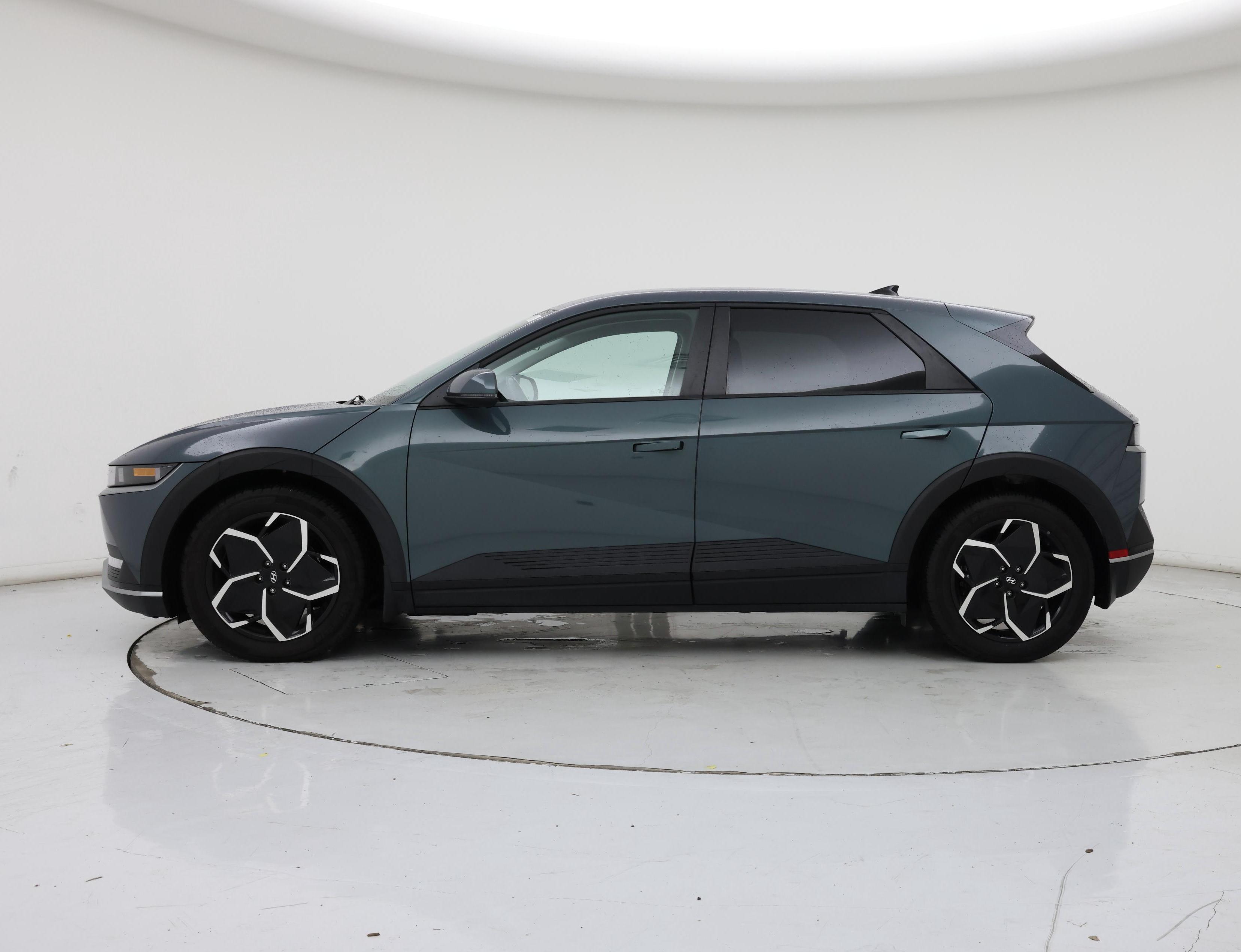Thumbnail: 2024 Hyundai Ioniq 5 - 3