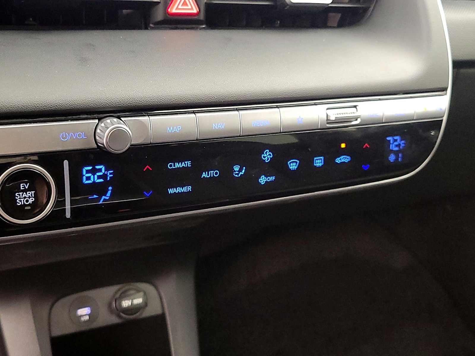 2024 Hyundai IONIQ 5 SE - Photo 18