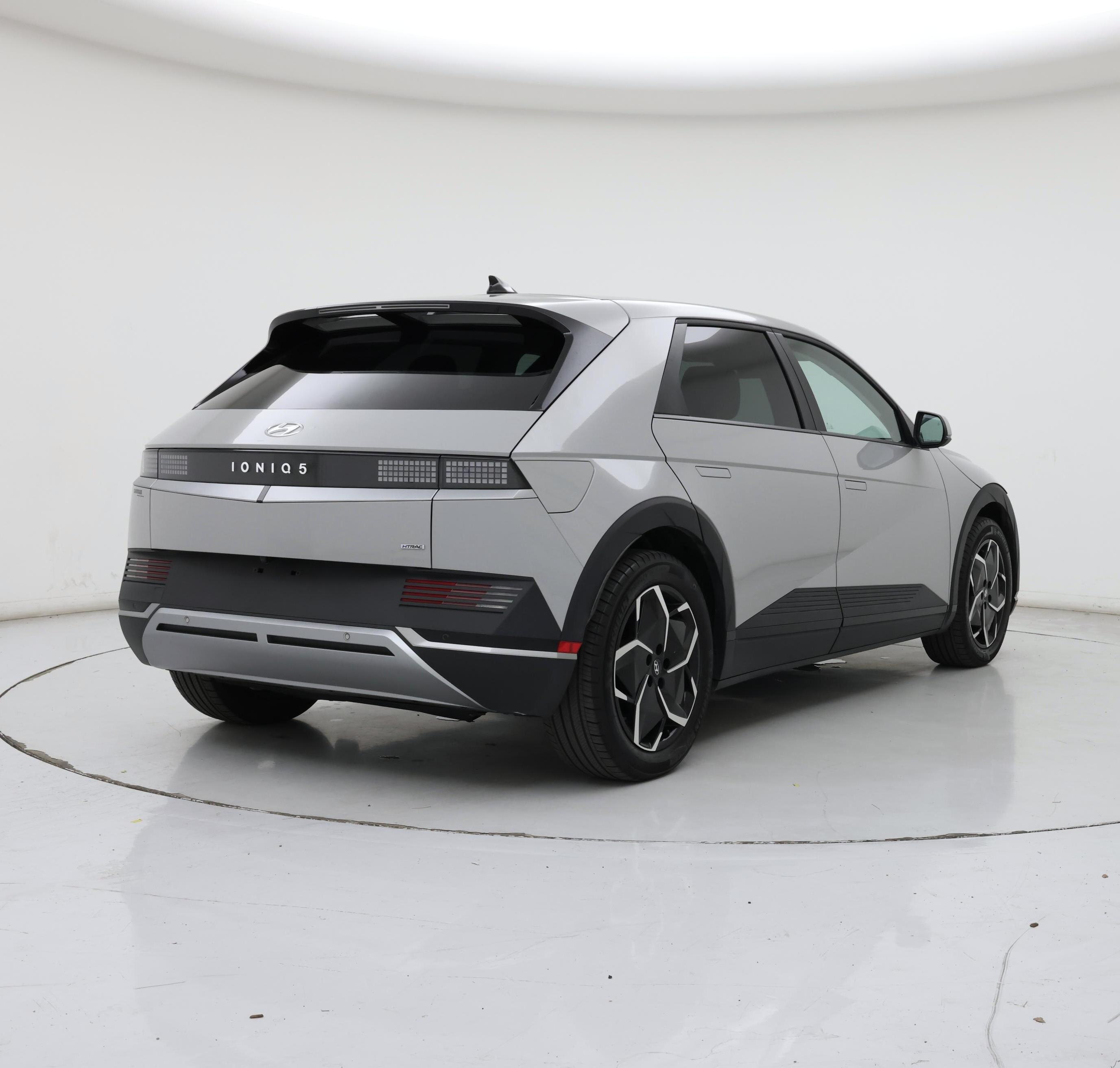 Thumbnail: 2024 Hyundai Ioniq 5 - 8