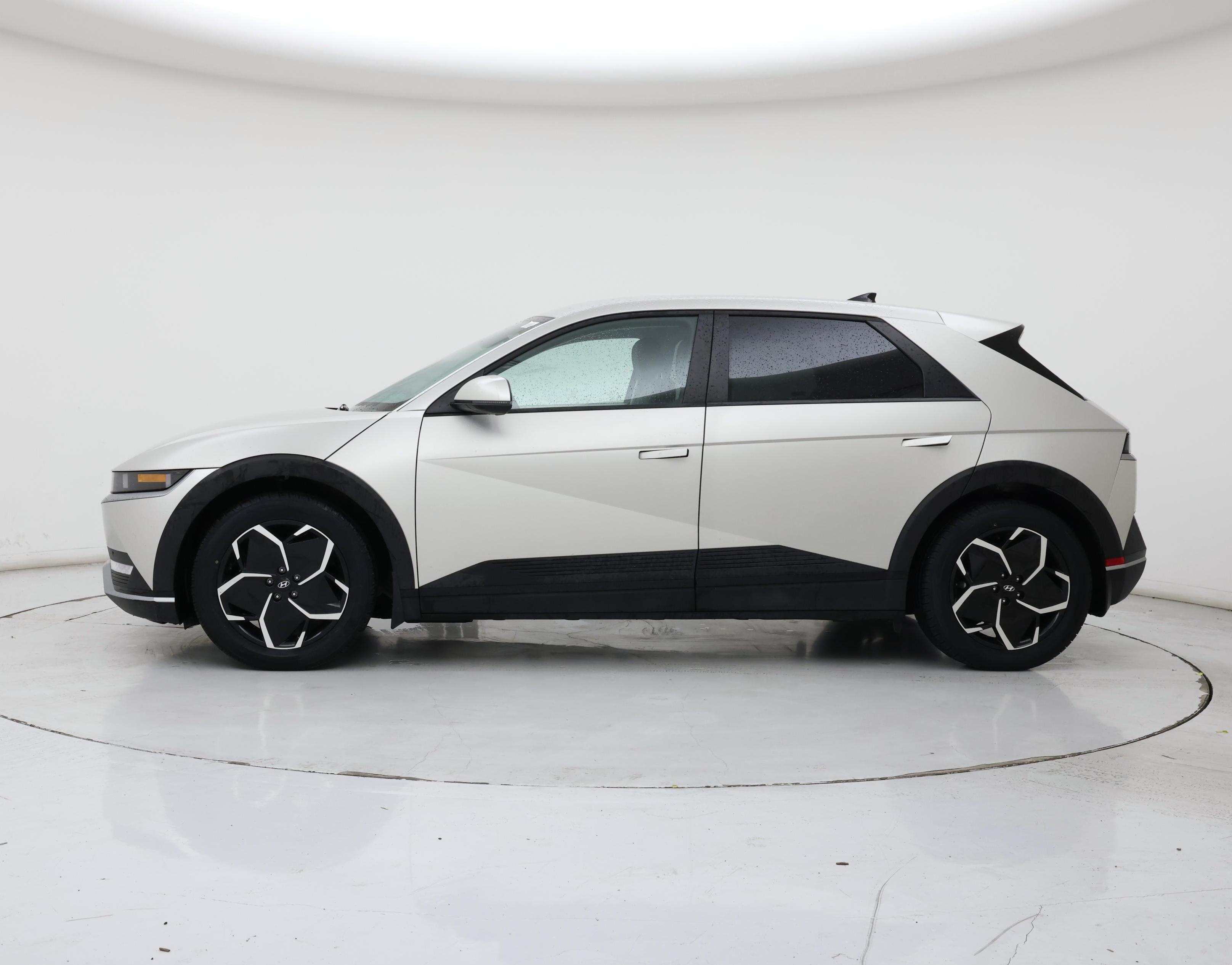 Thumbnail: 2024 Hyundai Ioniq 5 - 3