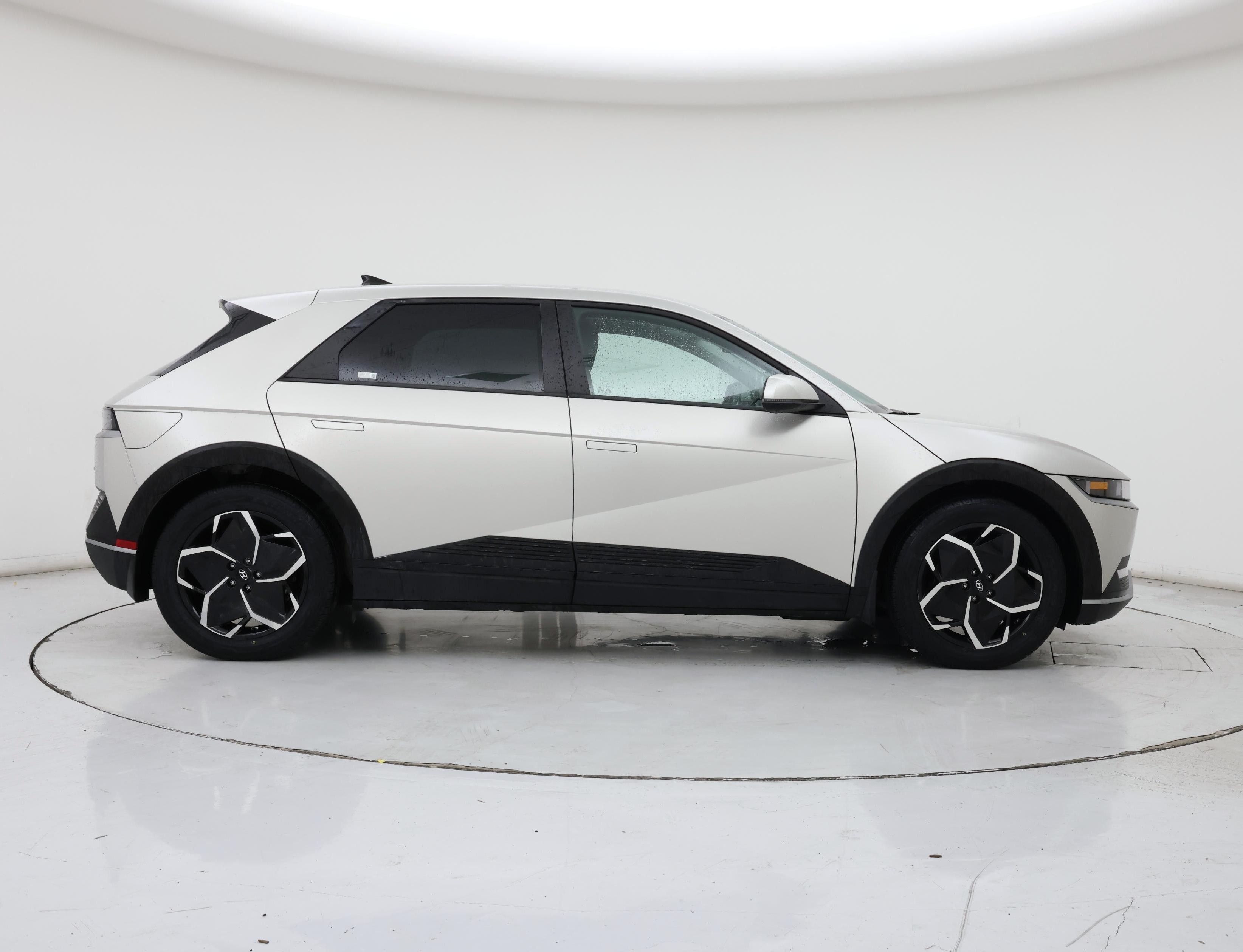 Thumbnail: 2024 Hyundai Ioniq 5 - 7