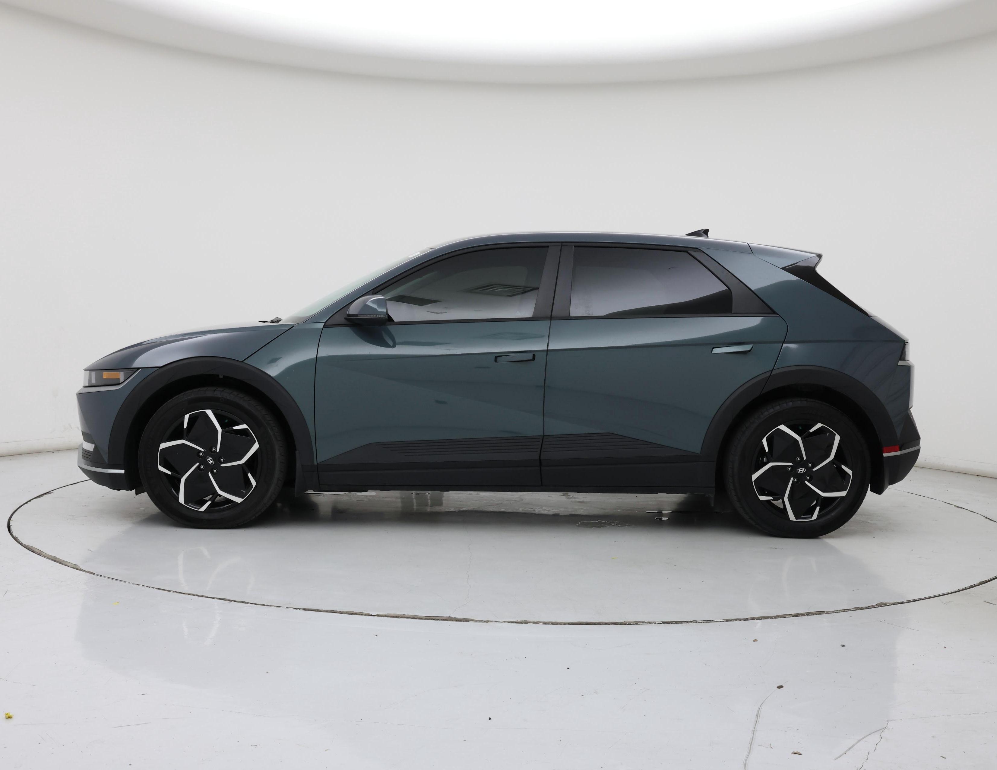 Thumbnail: 2024 Hyundai Ioniq 5 - 3