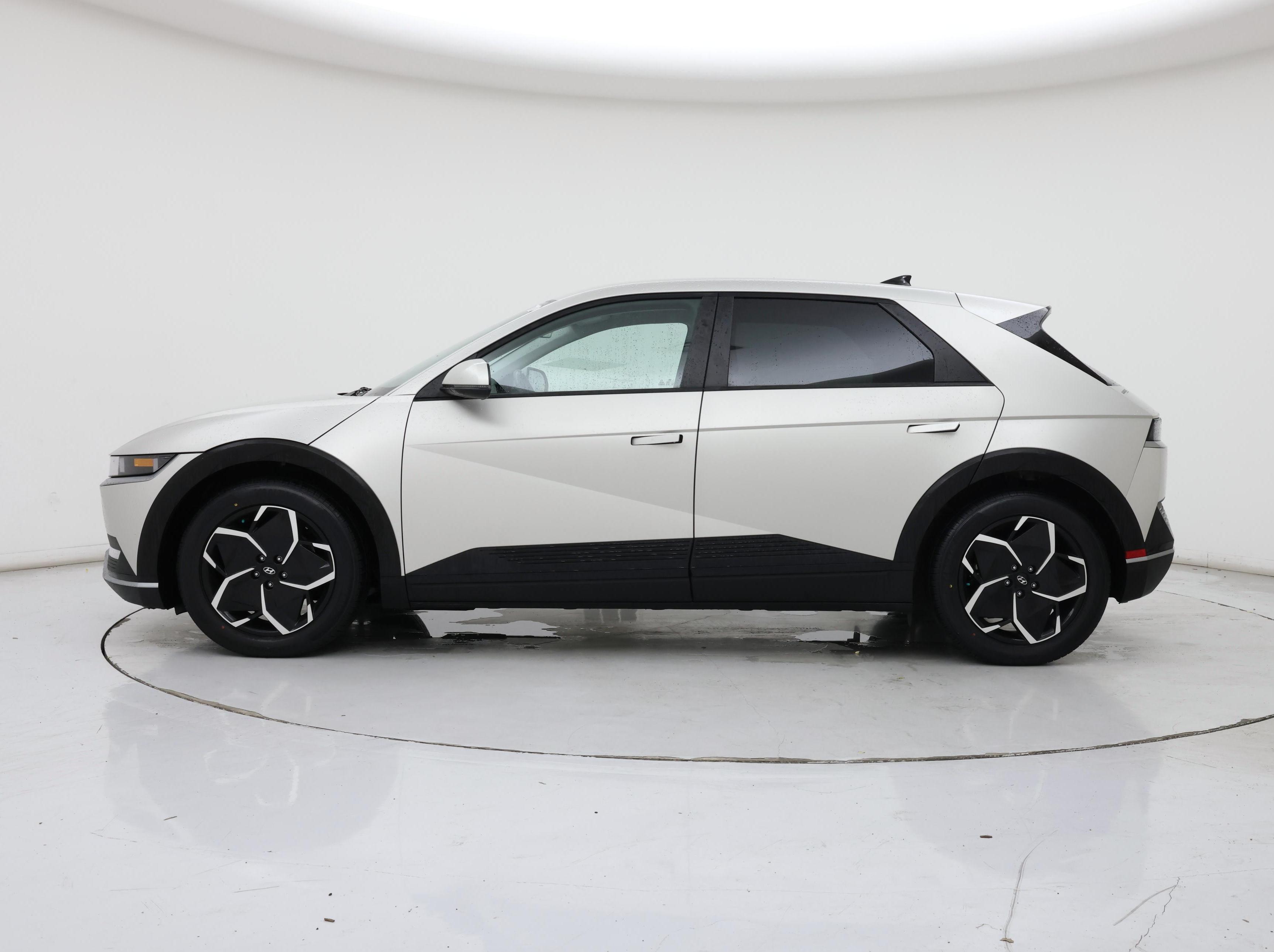 Thumbnail: 2024 Hyundai Ioniq 5 - 3