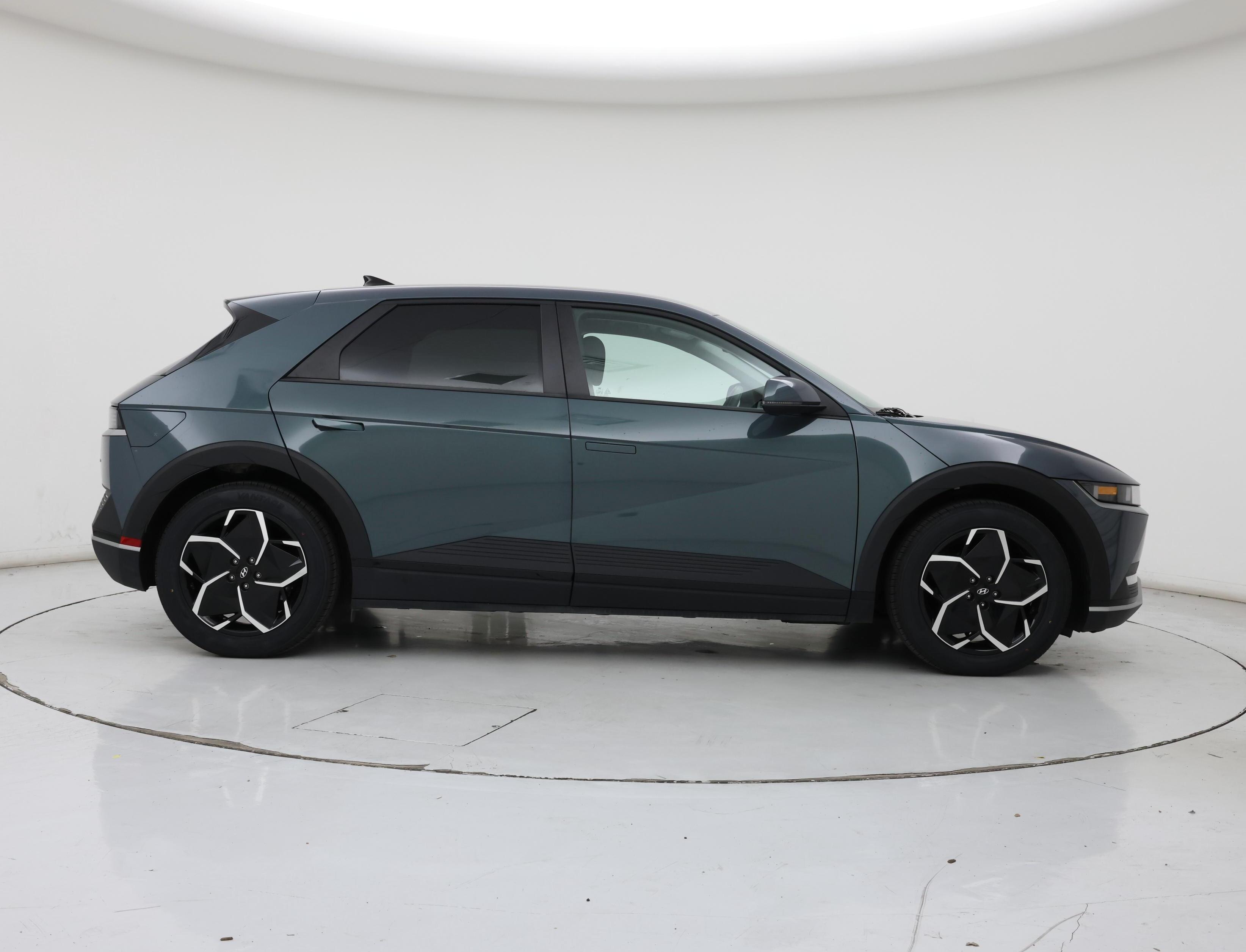 Thumbnail: 2024 Hyundai Ioniq 5 - 7