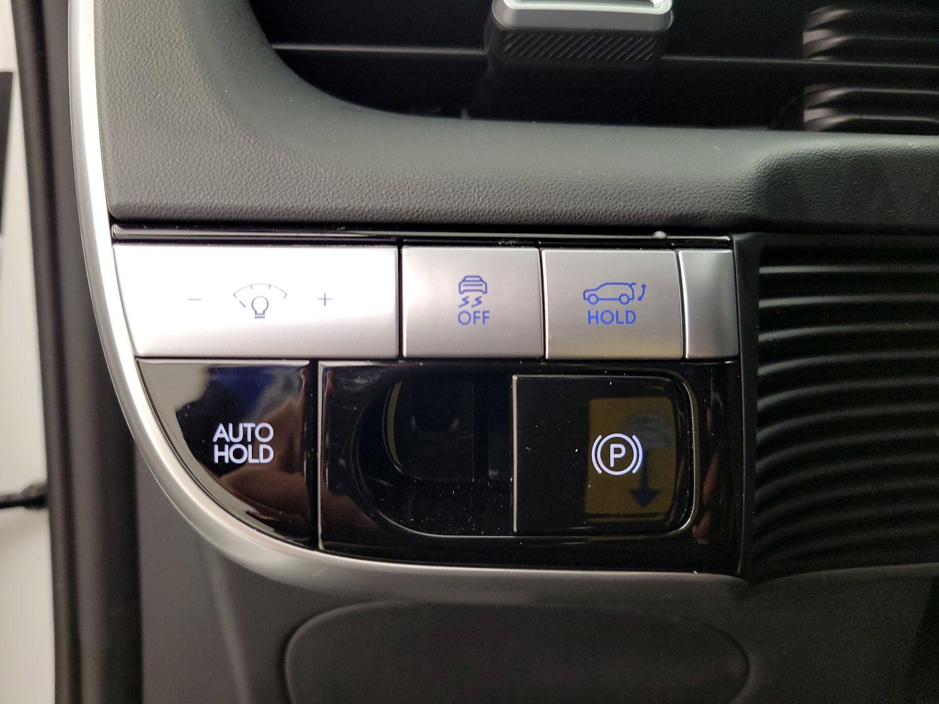 Thumbnail: 2024 Hyundai Ioniq 5 - 13