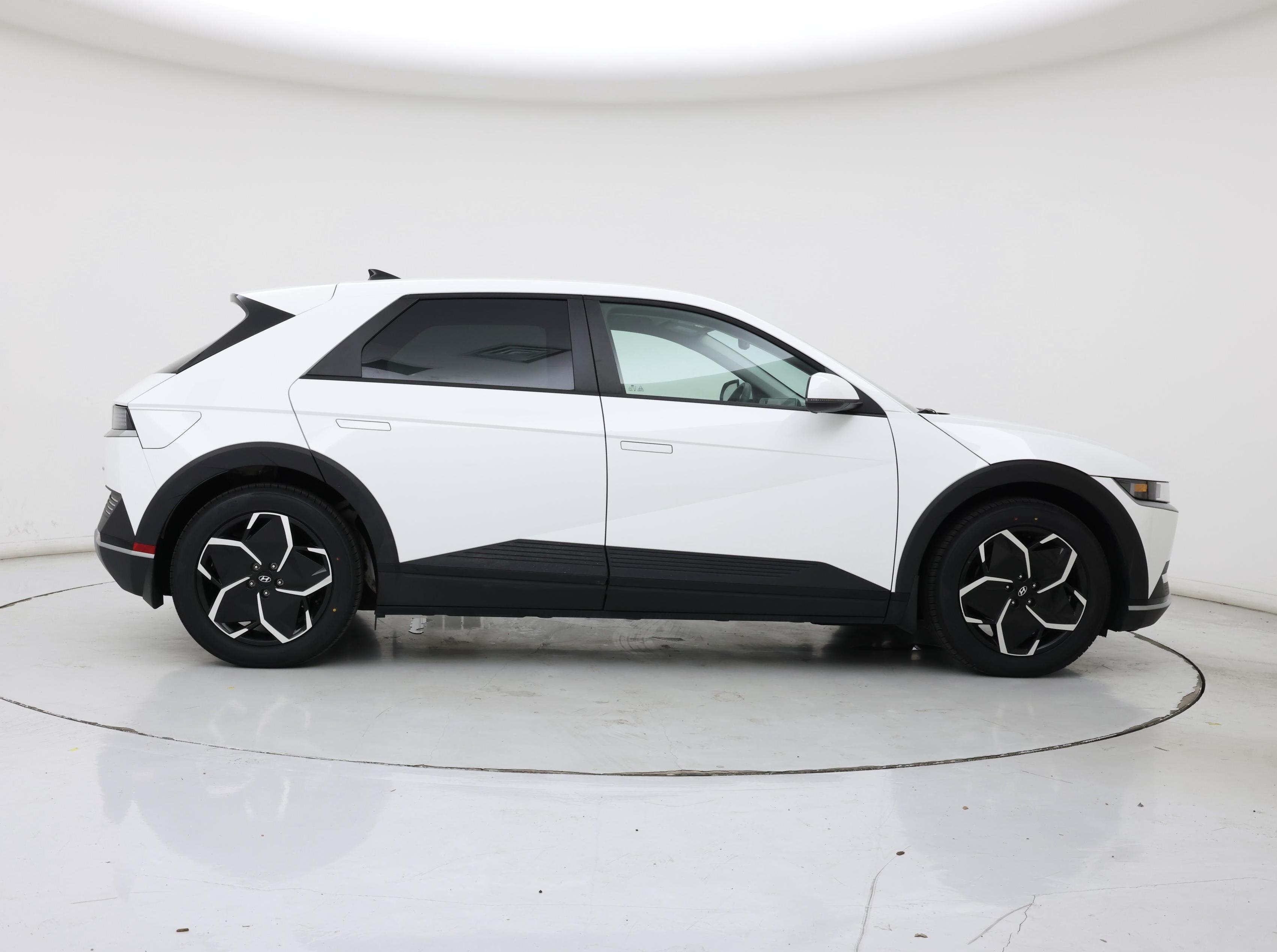 Thumbnail: 2024 Hyundai Ioniq 5 - 7