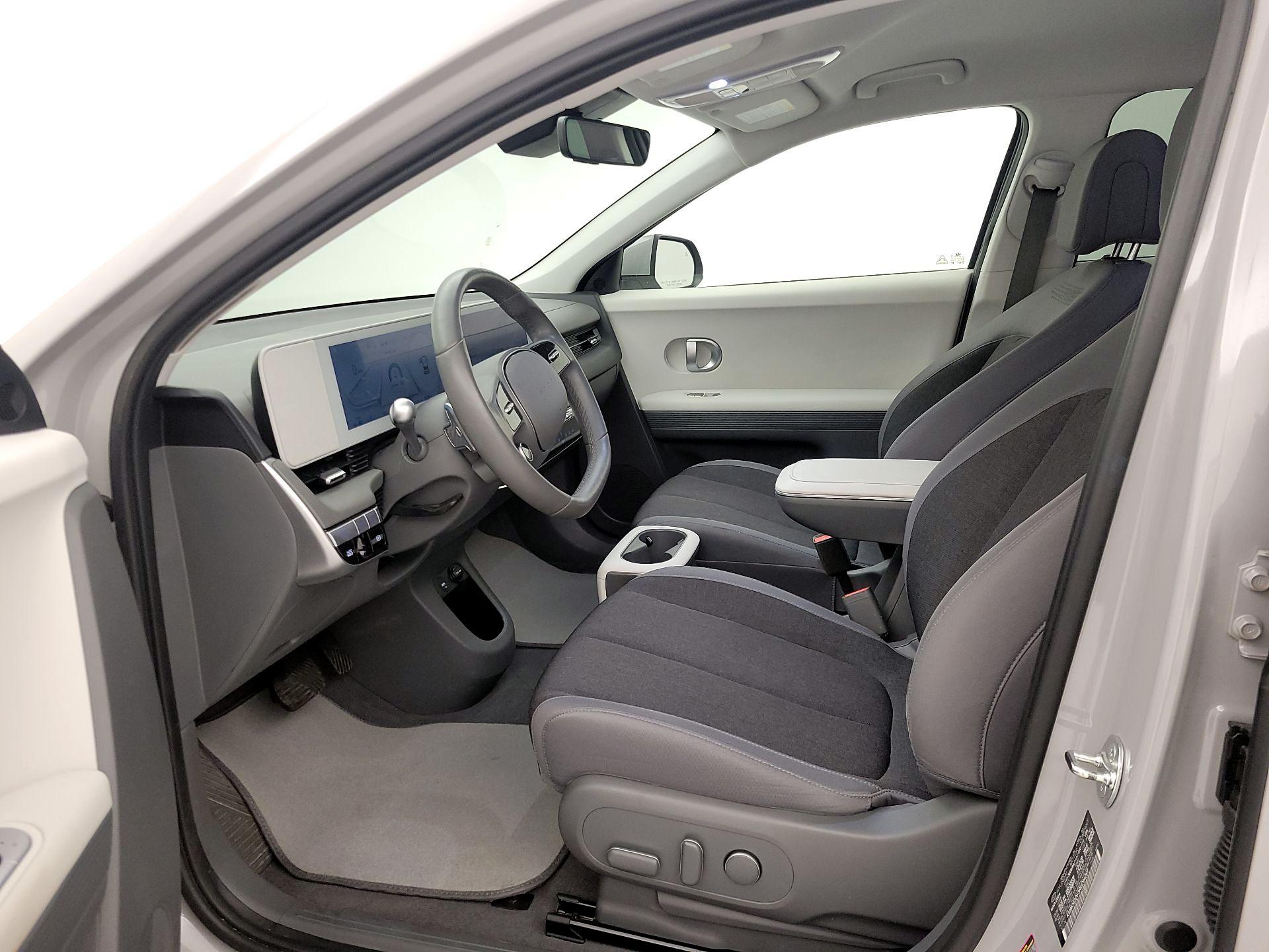 Thumbnail: 2024 Hyundai Ioniq 5 - 11