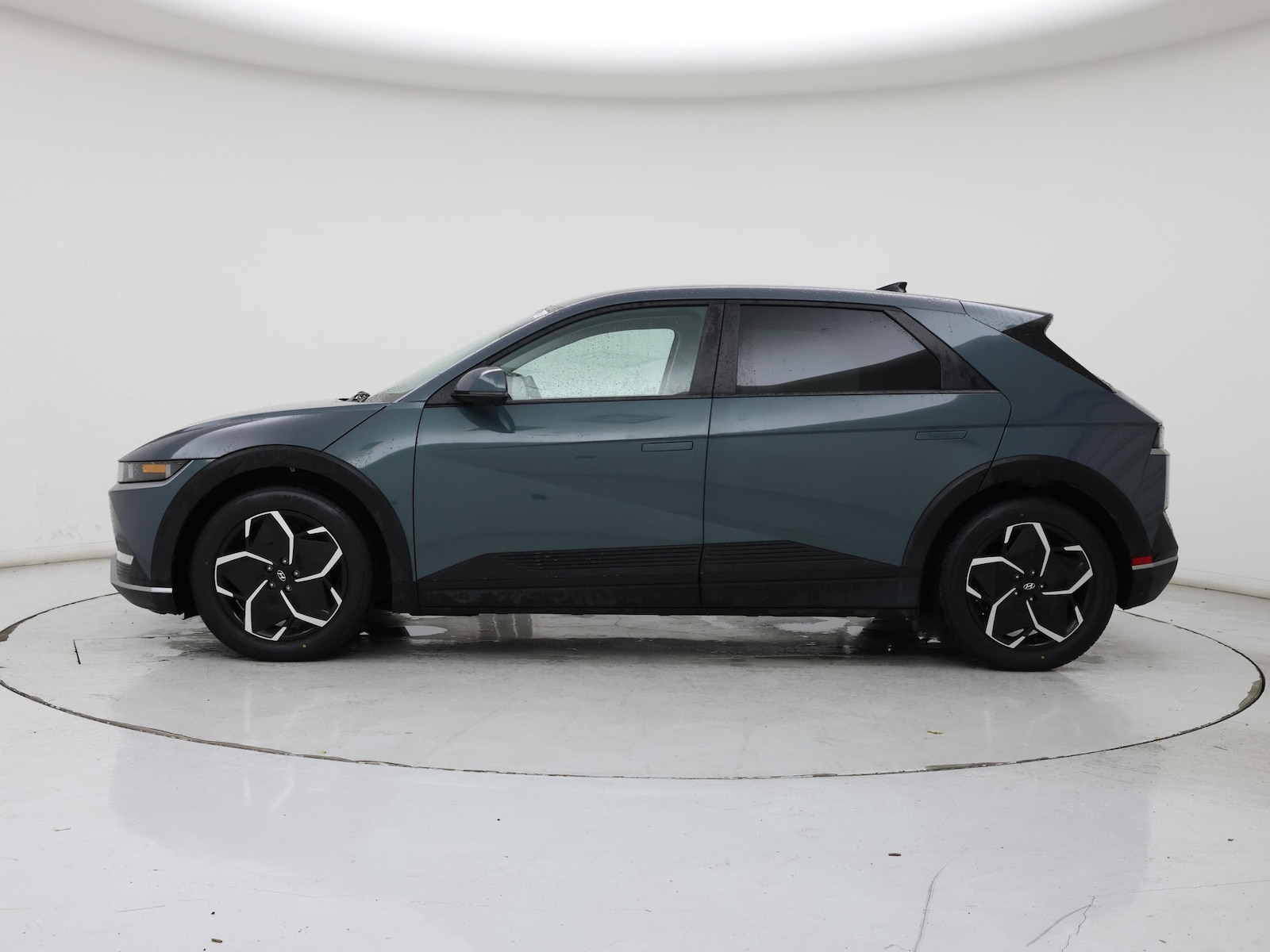 2024 Hyundai IONIQ 5 SEL - Photo 4