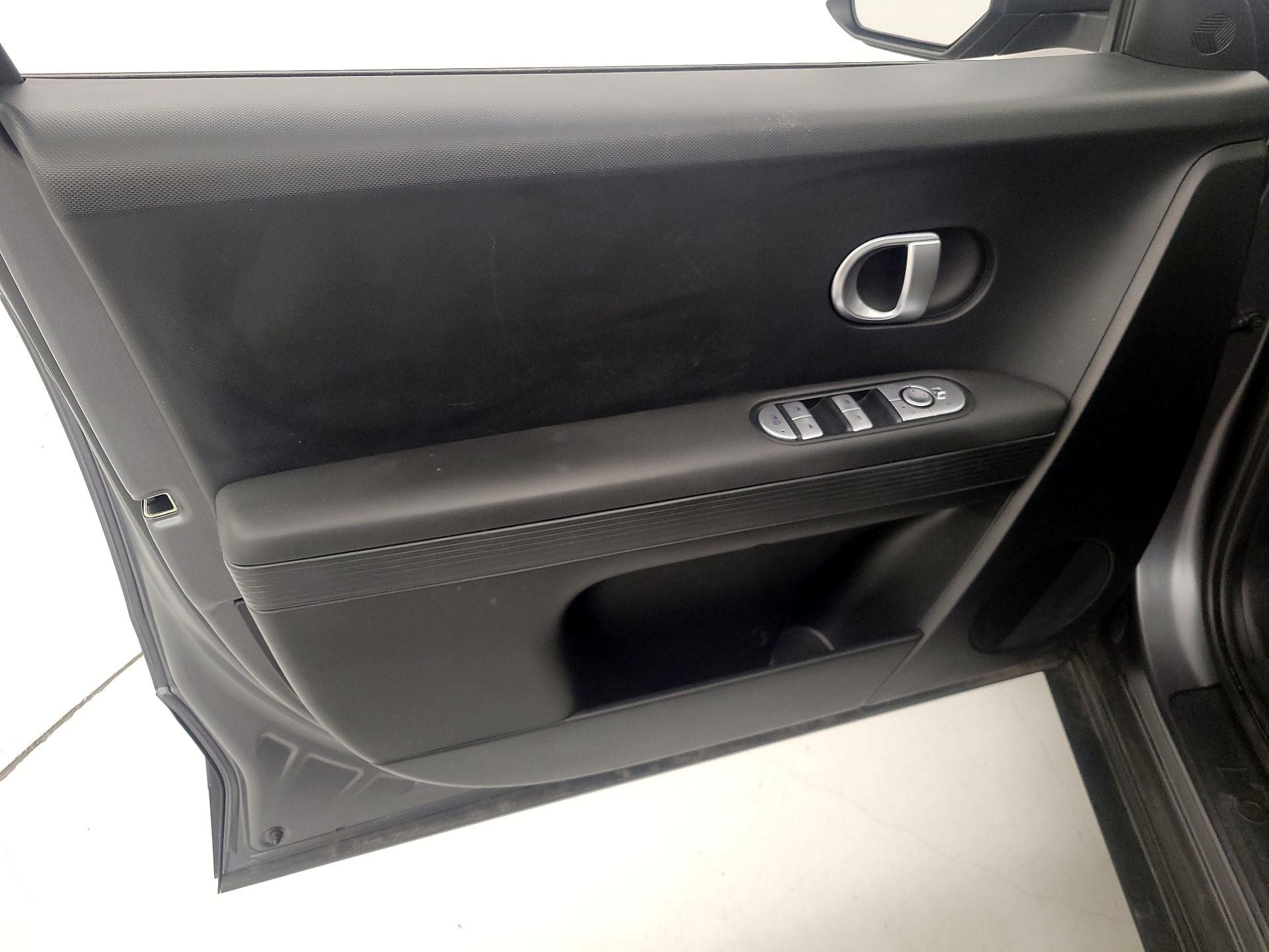 Thumbnail: 2024 Hyundai Ioniq 5 - 12