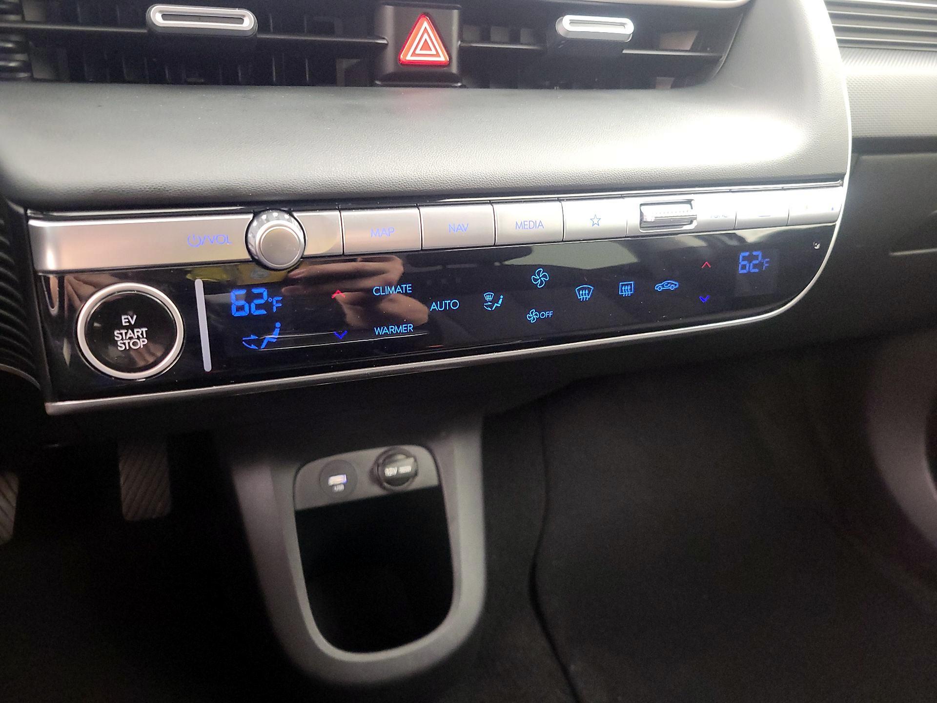 Thumbnail: 2024 Hyundai Ioniq 5 - 17