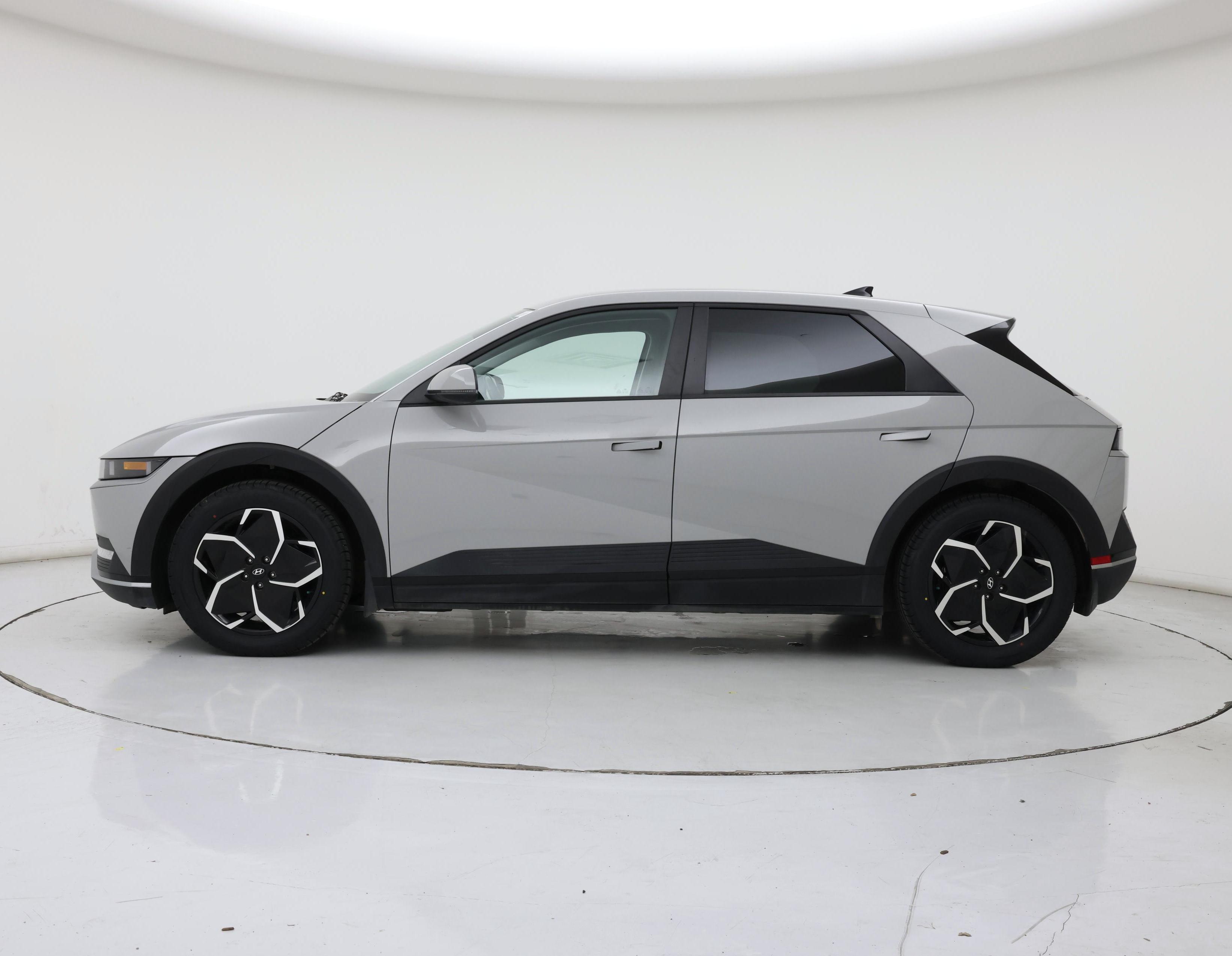 Thumbnail: 2024 Hyundai Ioniq 5 - 3