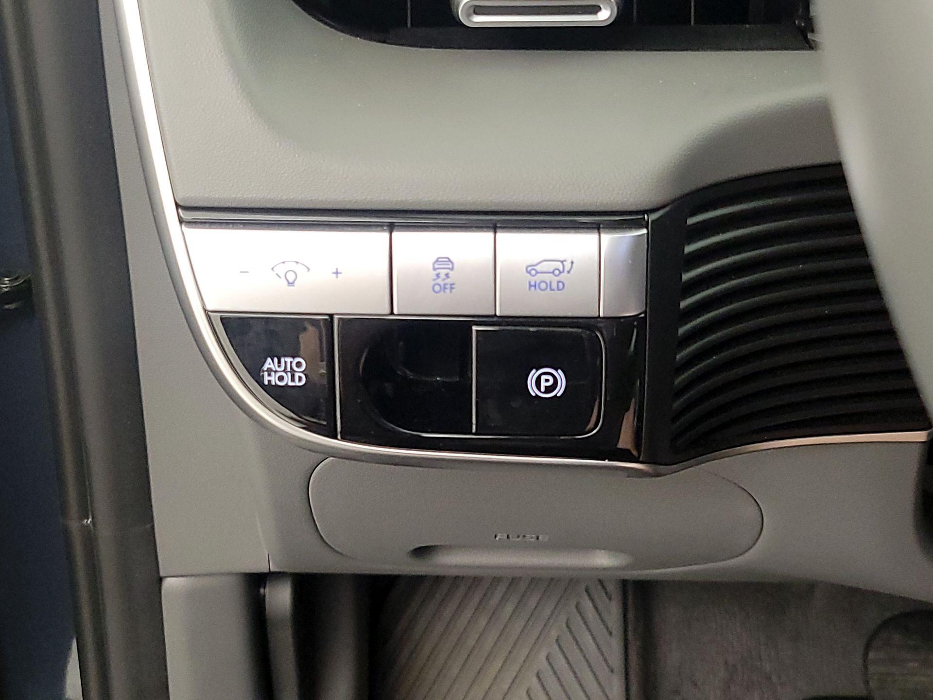 Thumbnail: 2024 Hyundai Ioniq 5 - 13