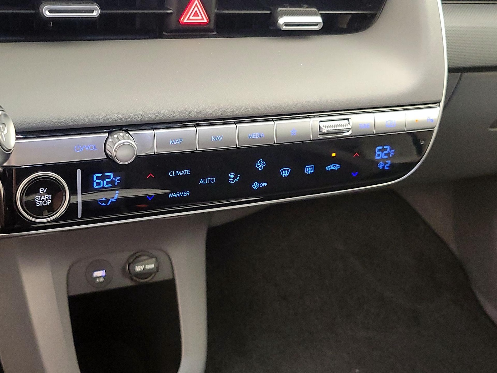 2024 Hyundai IONIQ 5 SEL - Photo 18