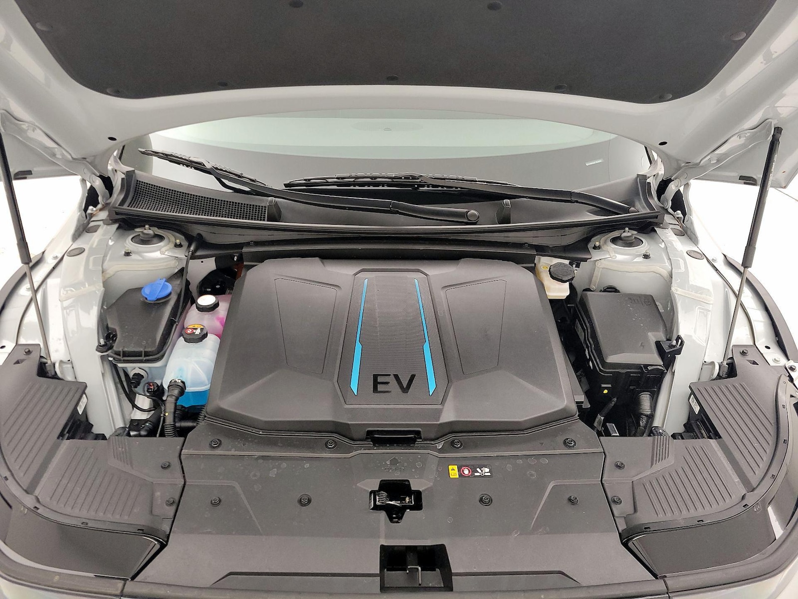 2024 Hyundai IONIQ 5 SEL - Photo 24