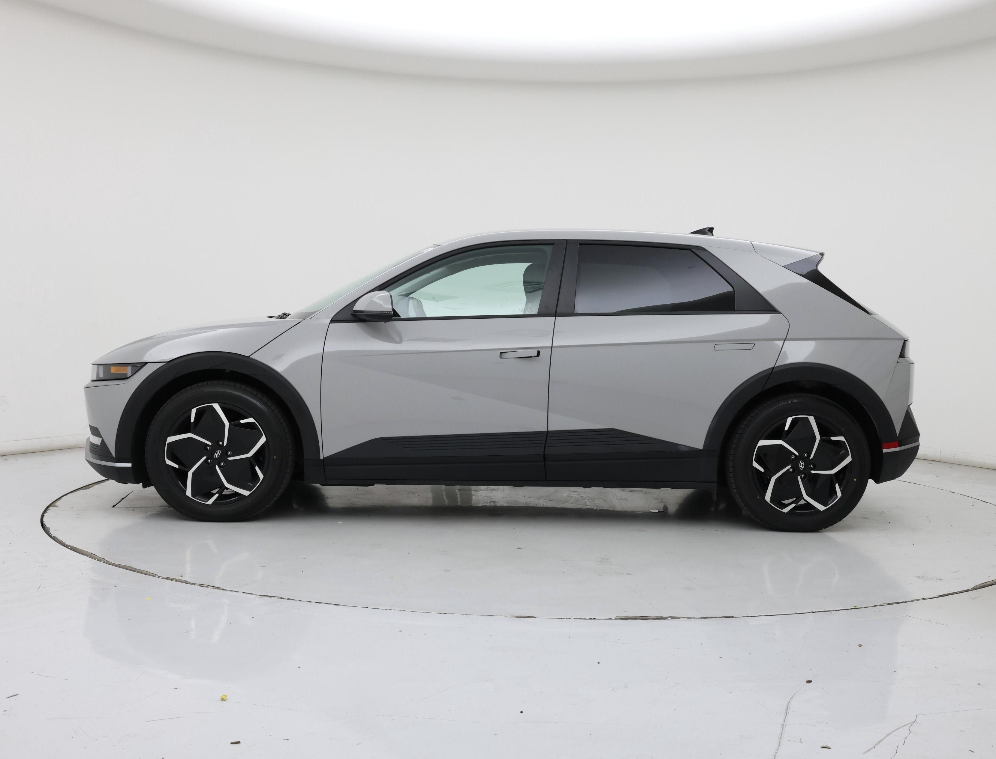 Thumbnail: 2024 Hyundai Ioniq 5 - 3