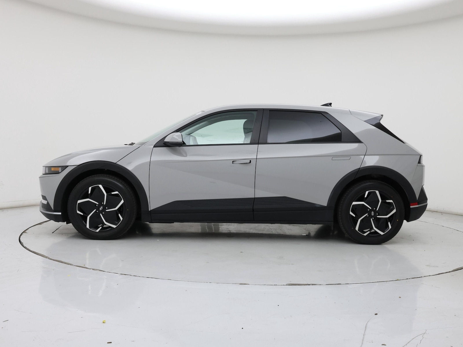 2024 Hyundai IONIQ 5 SEL - Photo 4
