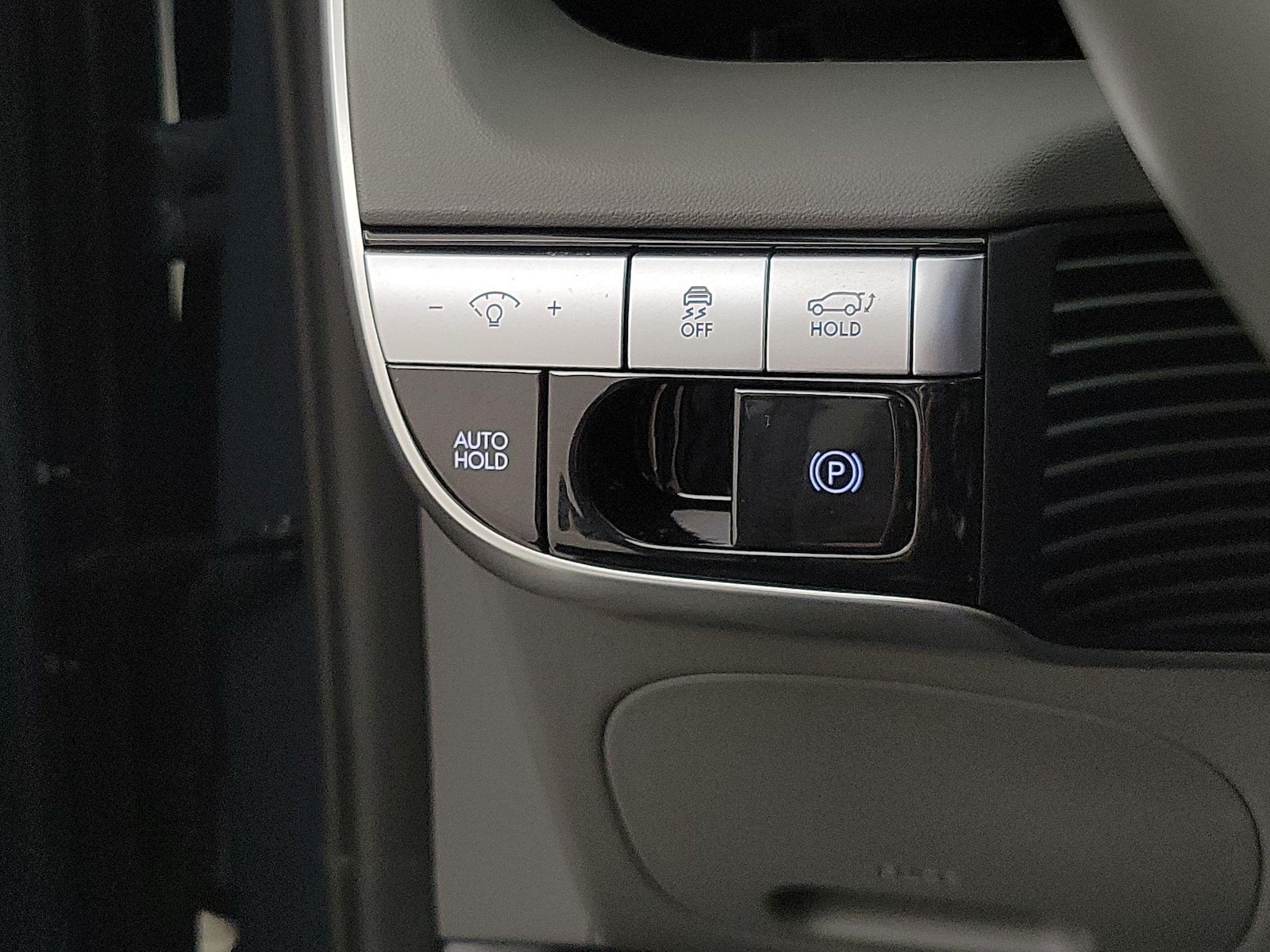 2024 Hyundai IONIQ 5 SEL - Photo 14