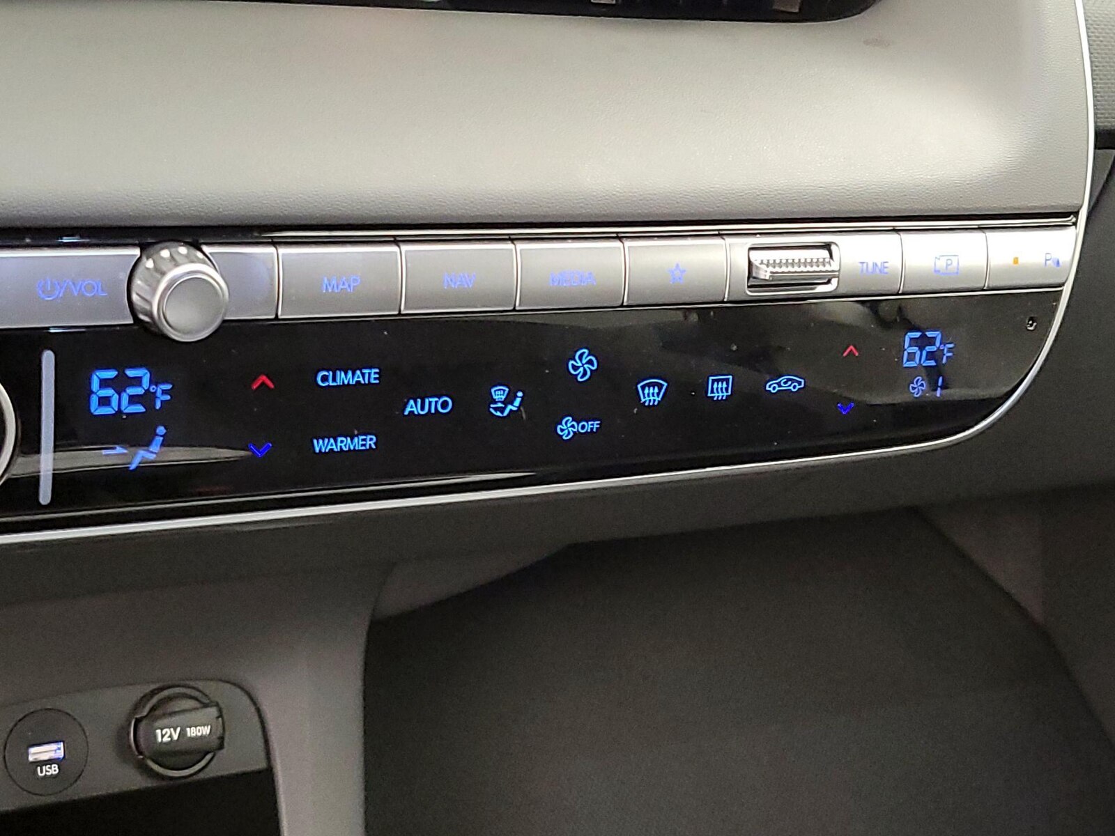 2024 Hyundai IONIQ 5 SEL - Photo 18