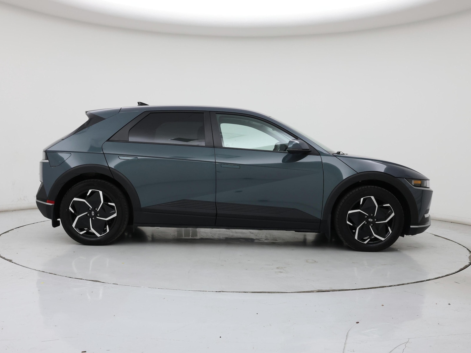 2024 Hyundai IONIQ 5 SEL - Photo 8