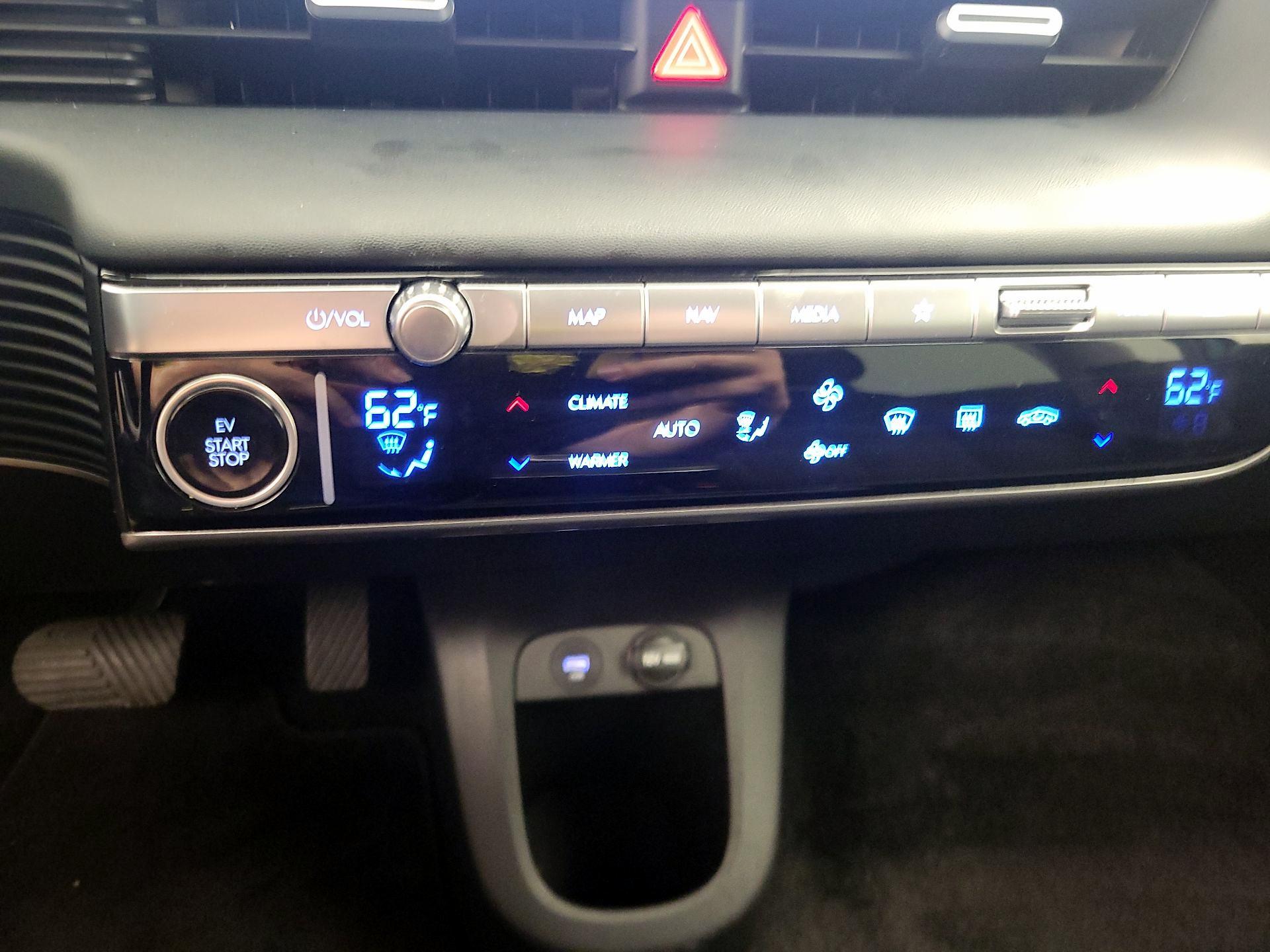 Thumbnail: 2024 Hyundai Ioniq 5 - 17