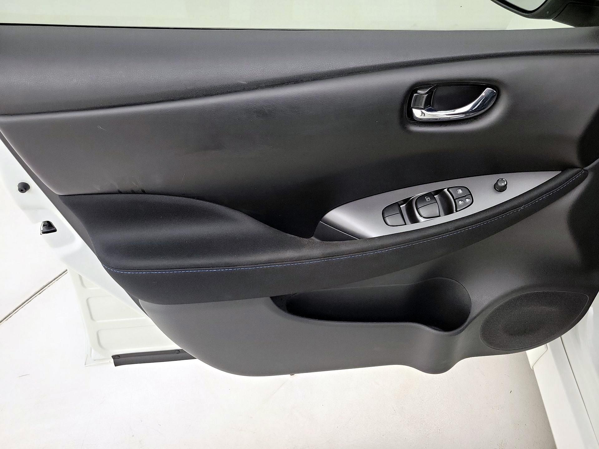 Thumbnail: 2024 Nissan Leaf - 12