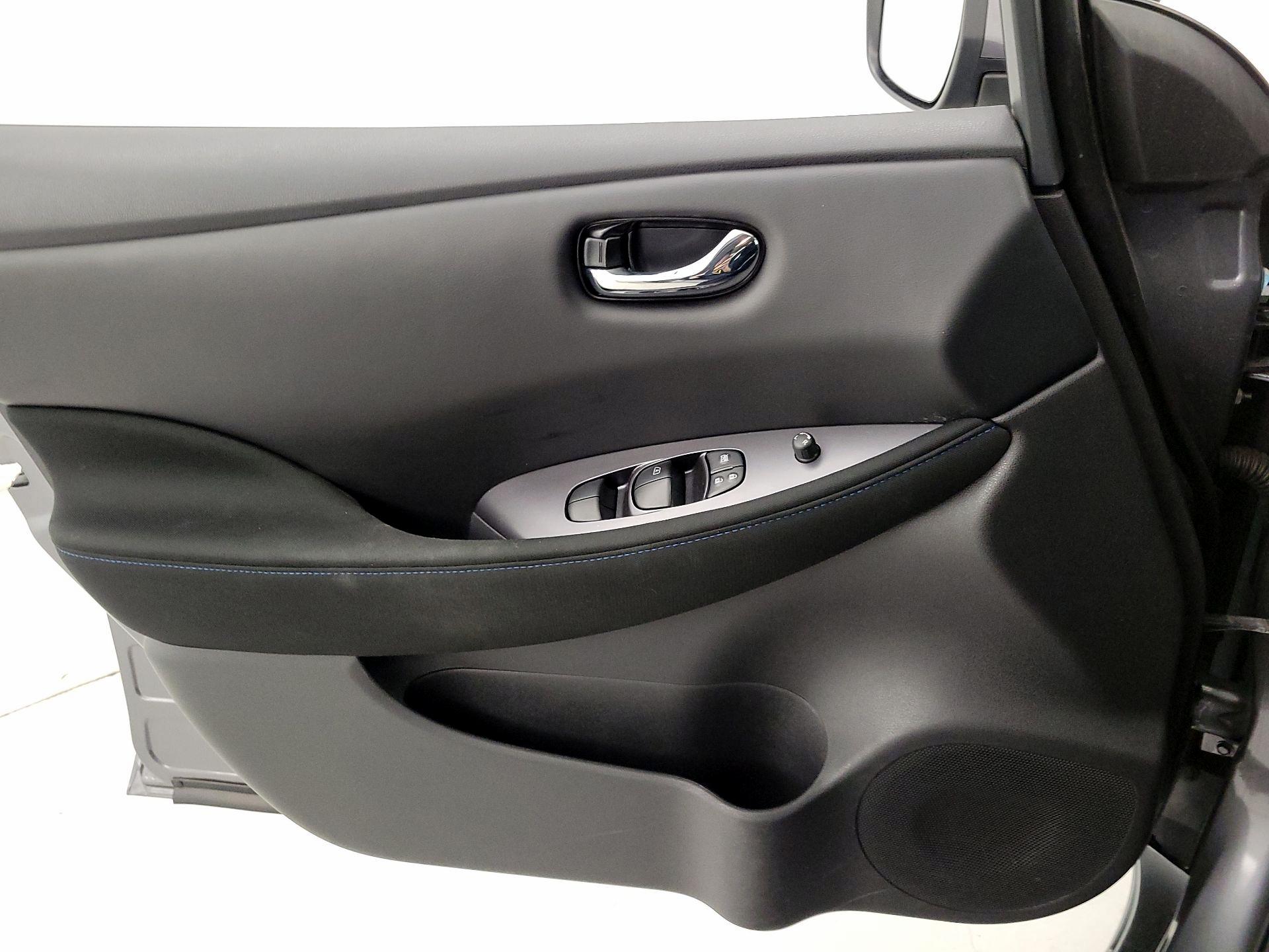 Thumbnail: 2024 Nissan Leaf - 12