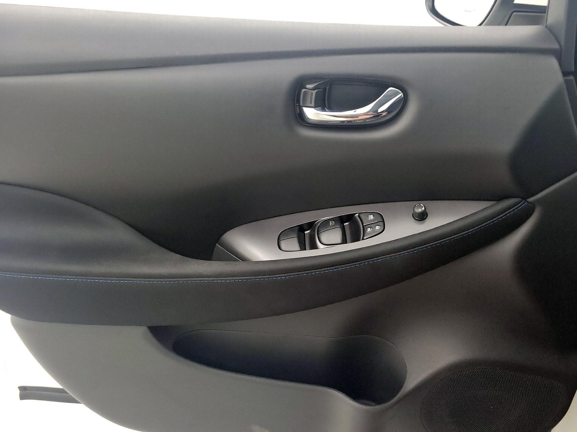 Thumbnail: 2024 Nissan Leaf - 12