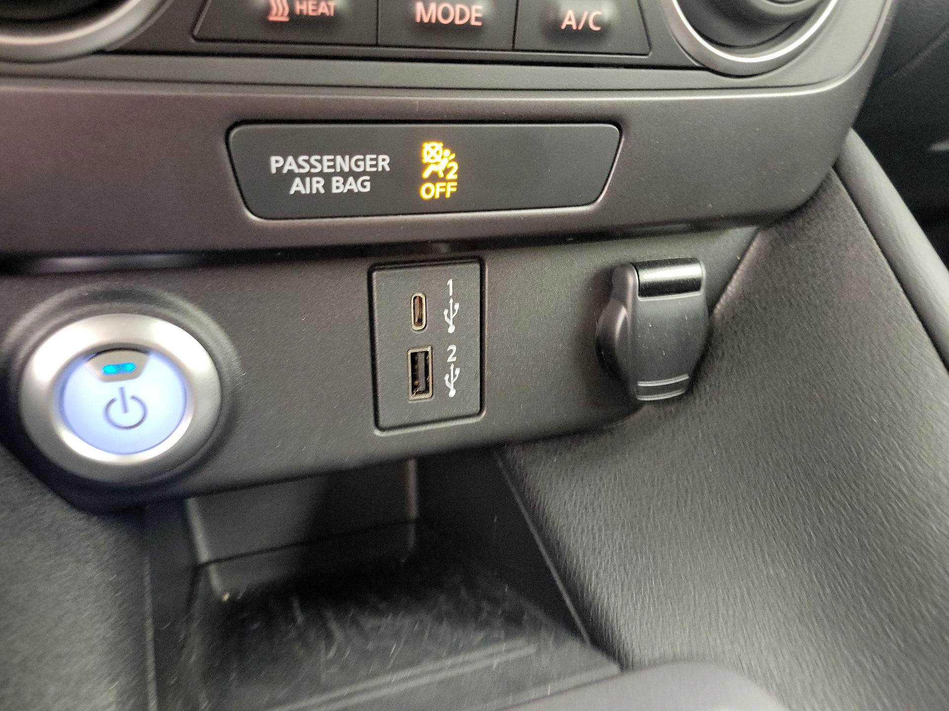Thumbnail: 2024 Nissan Leaf - 18