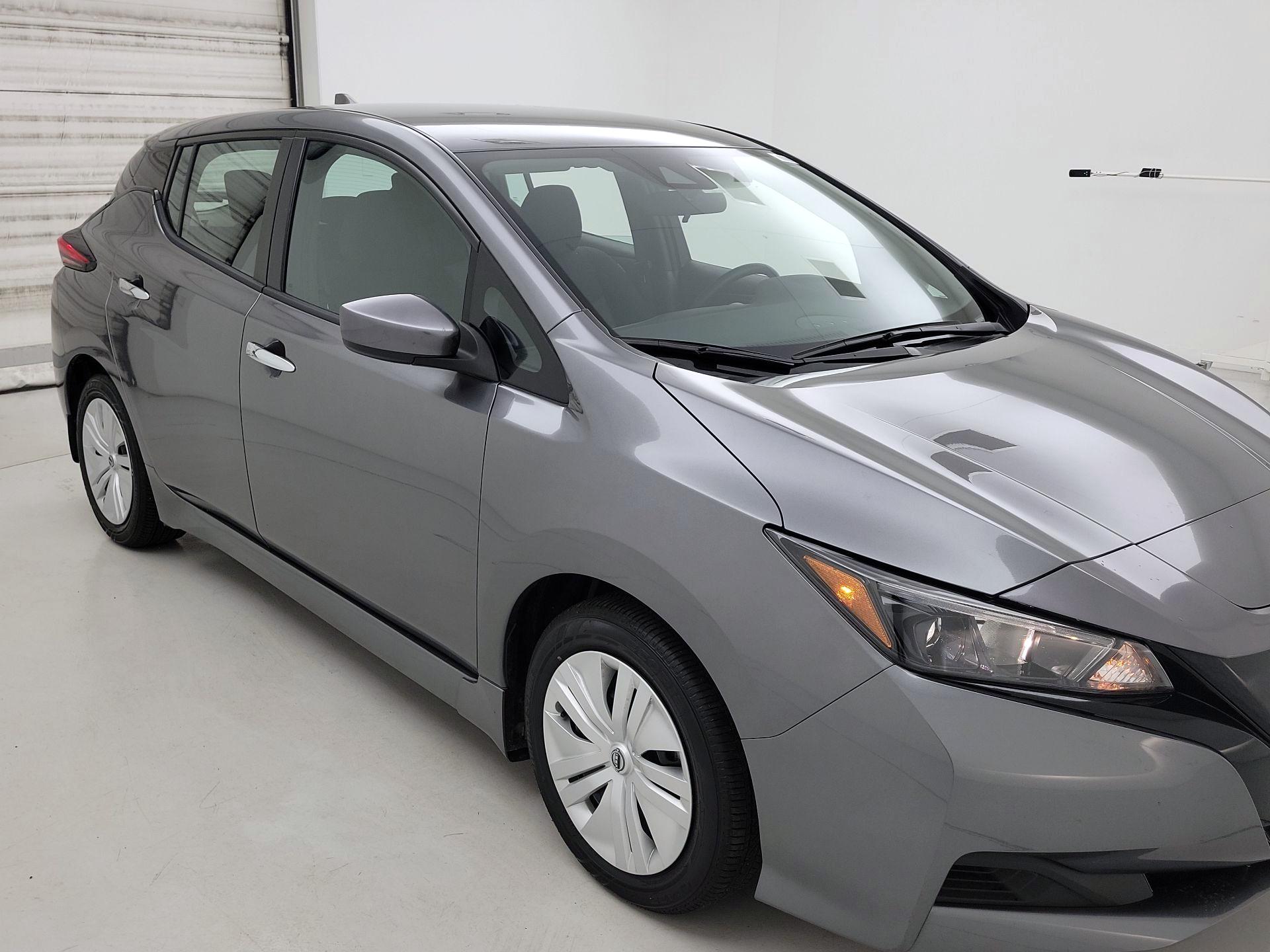 Thumbnail: 2025 Nissan Leaf - 1