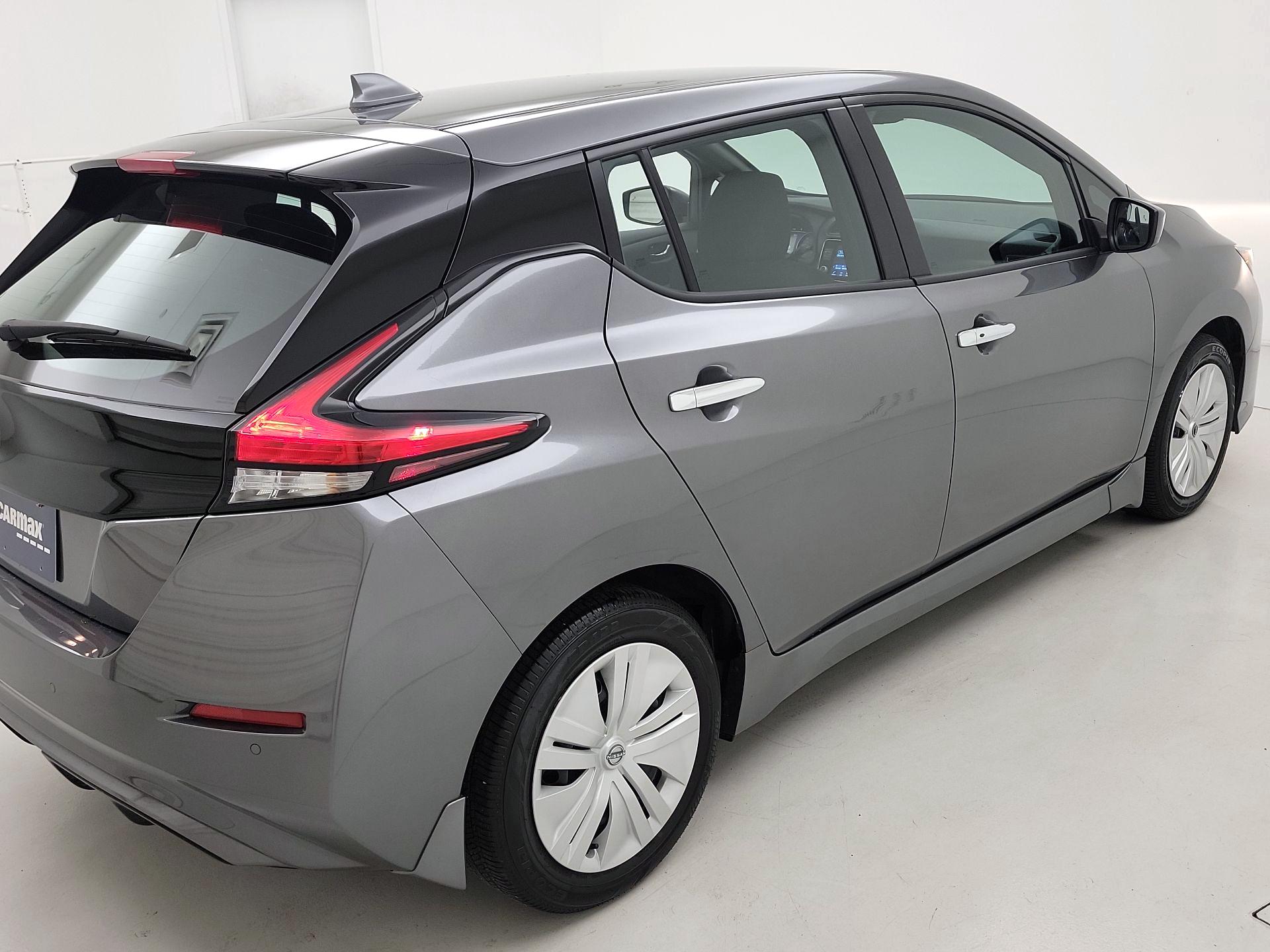Thumbnail: 2025 Nissan Leaf - 5