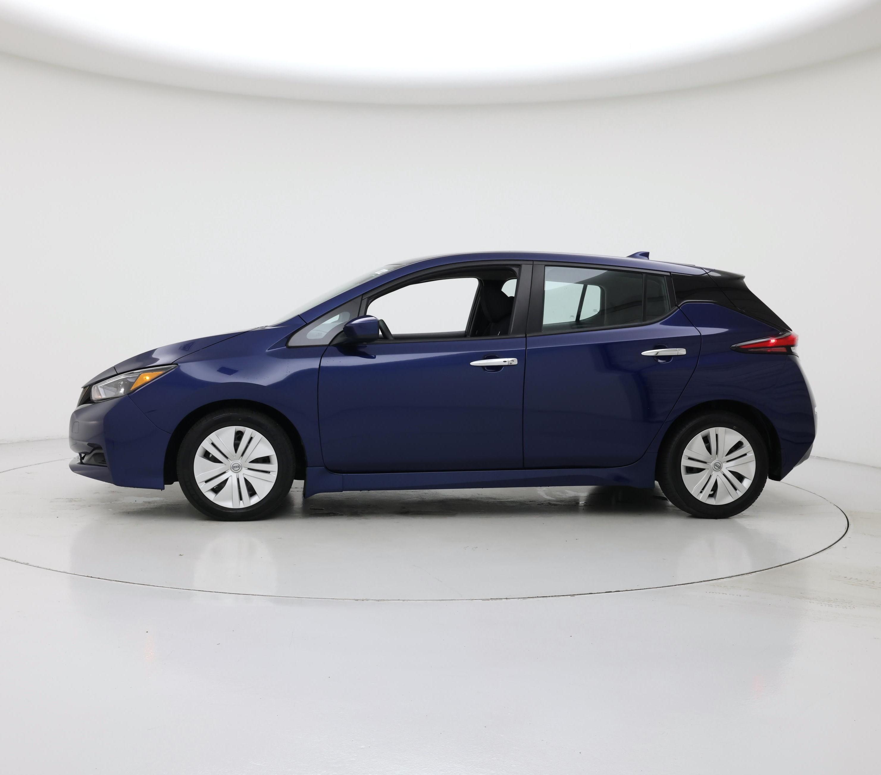Thumbnail: 2024 Nissan Leaf - 3