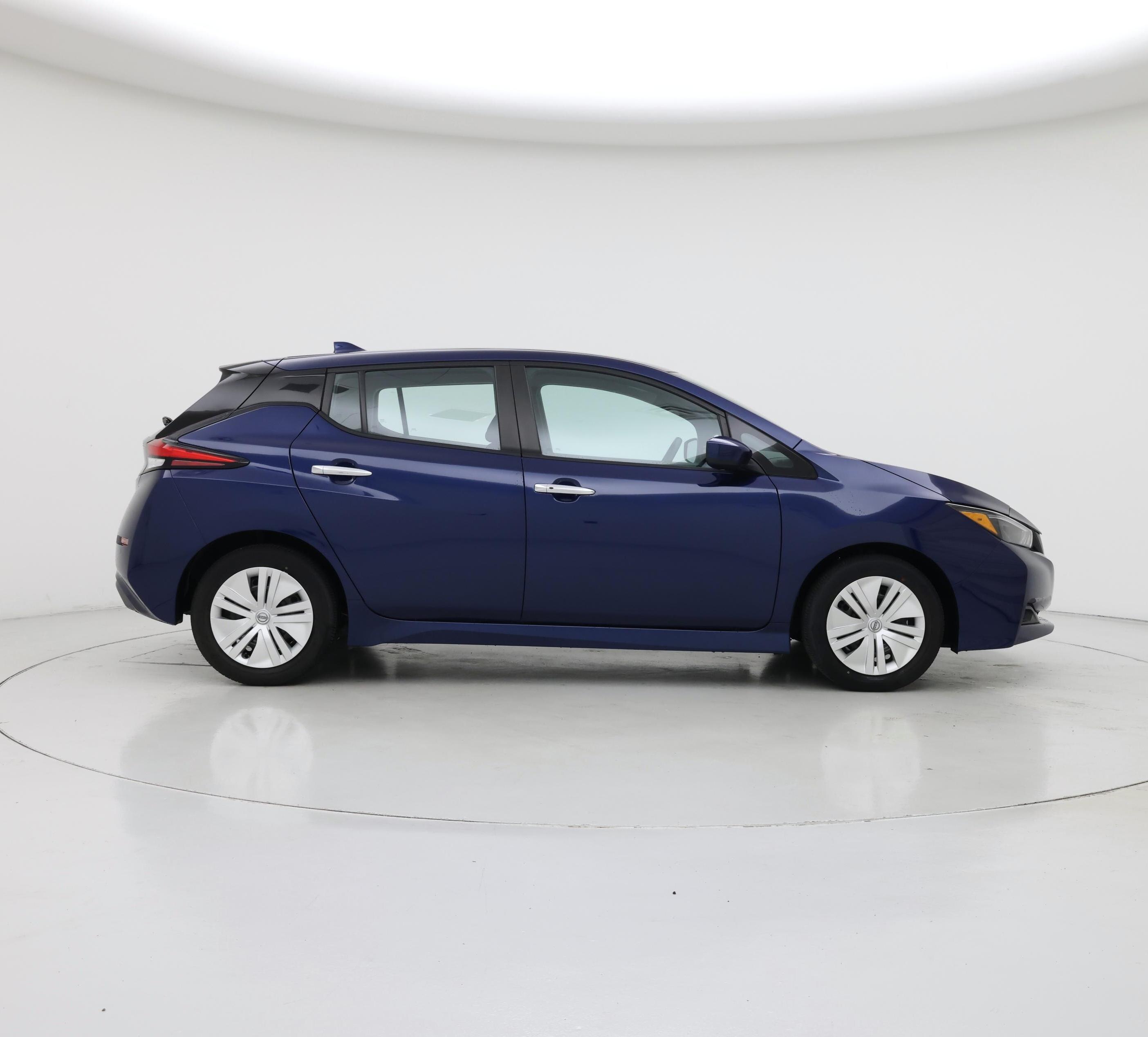 Thumbnail: 2024 Nissan Leaf - 7