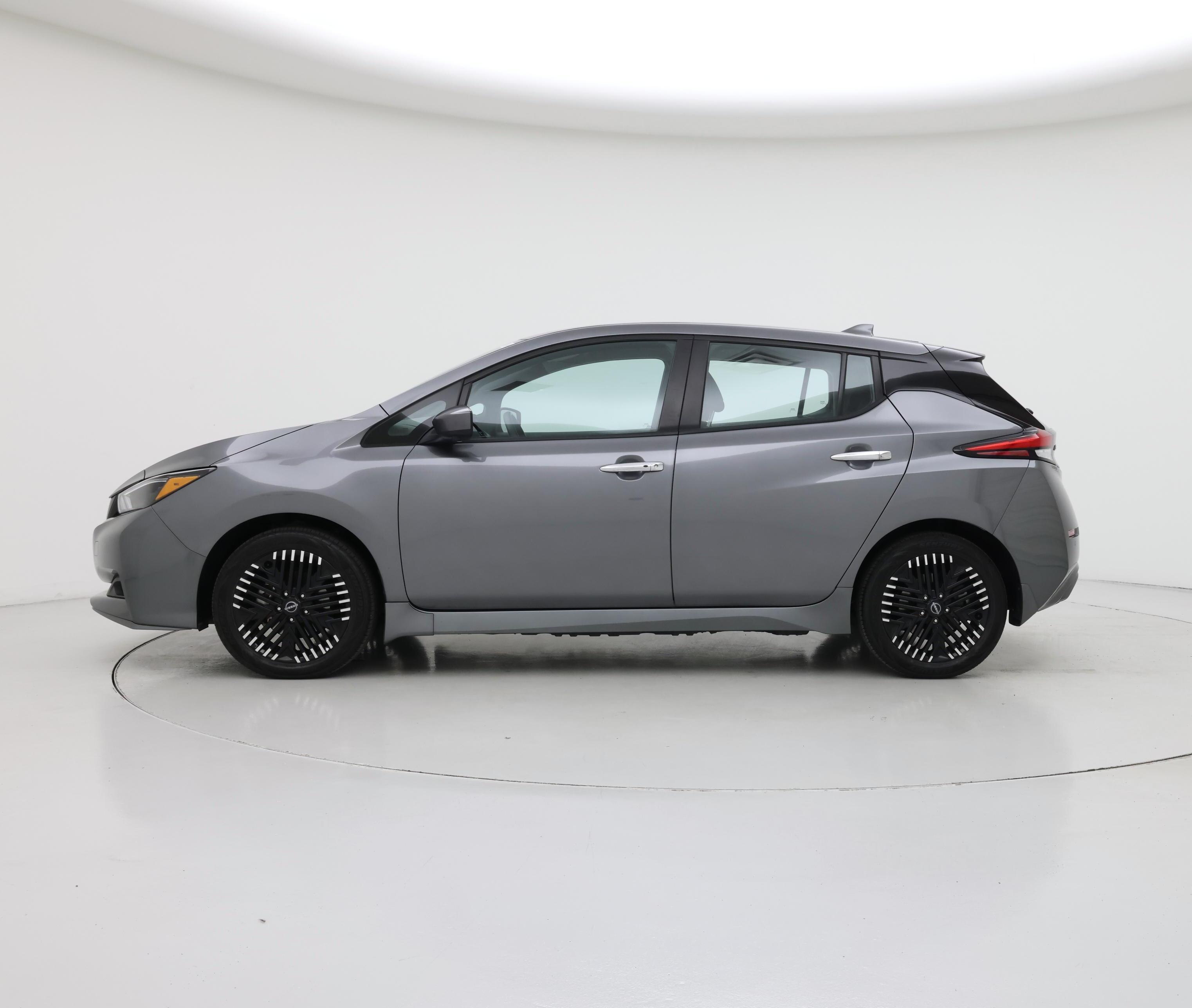 Thumbnail: 2024 Nissan Leaf - 3