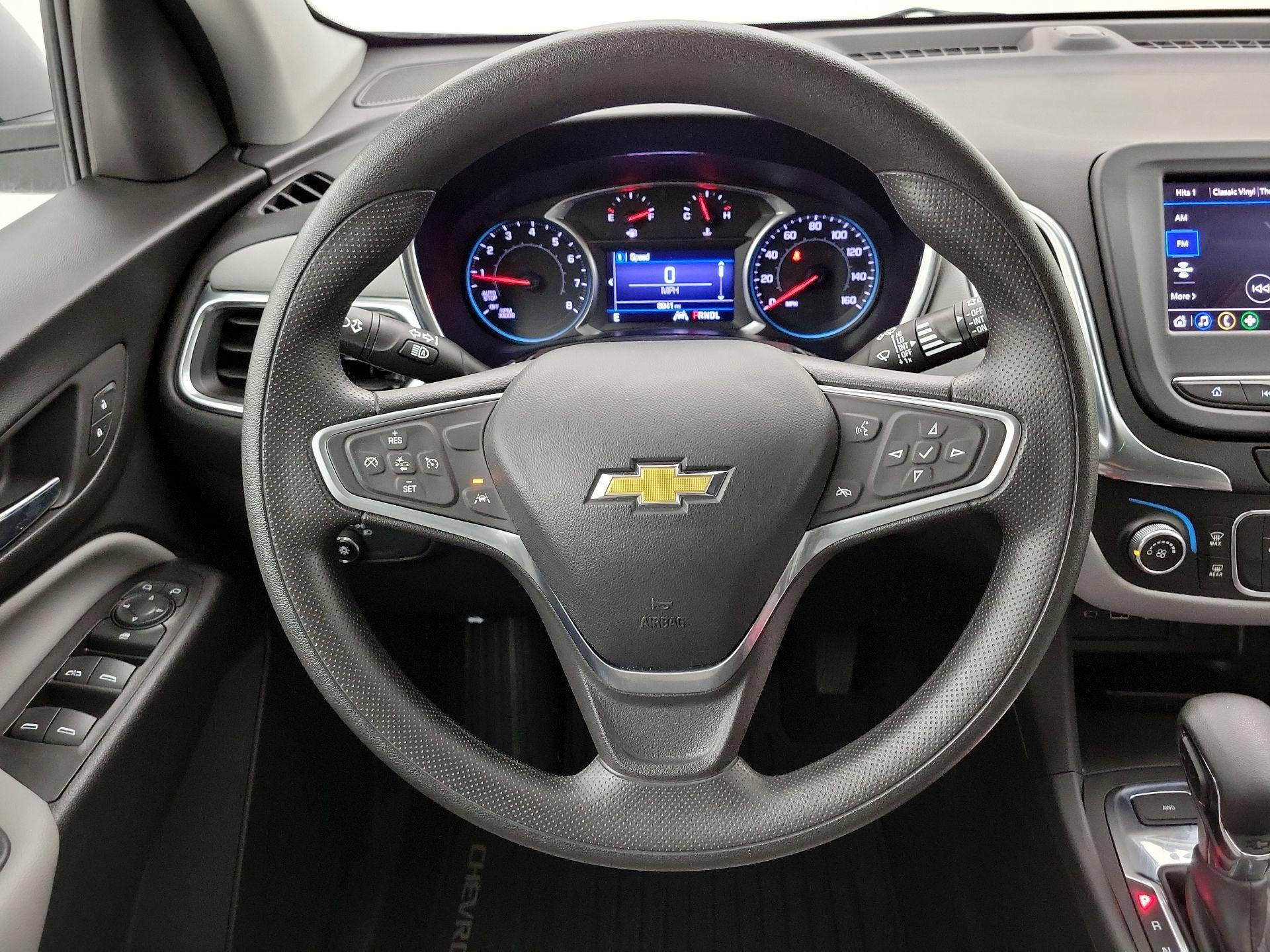Thumbnail: 2022 Chevrolet Equinox - 10