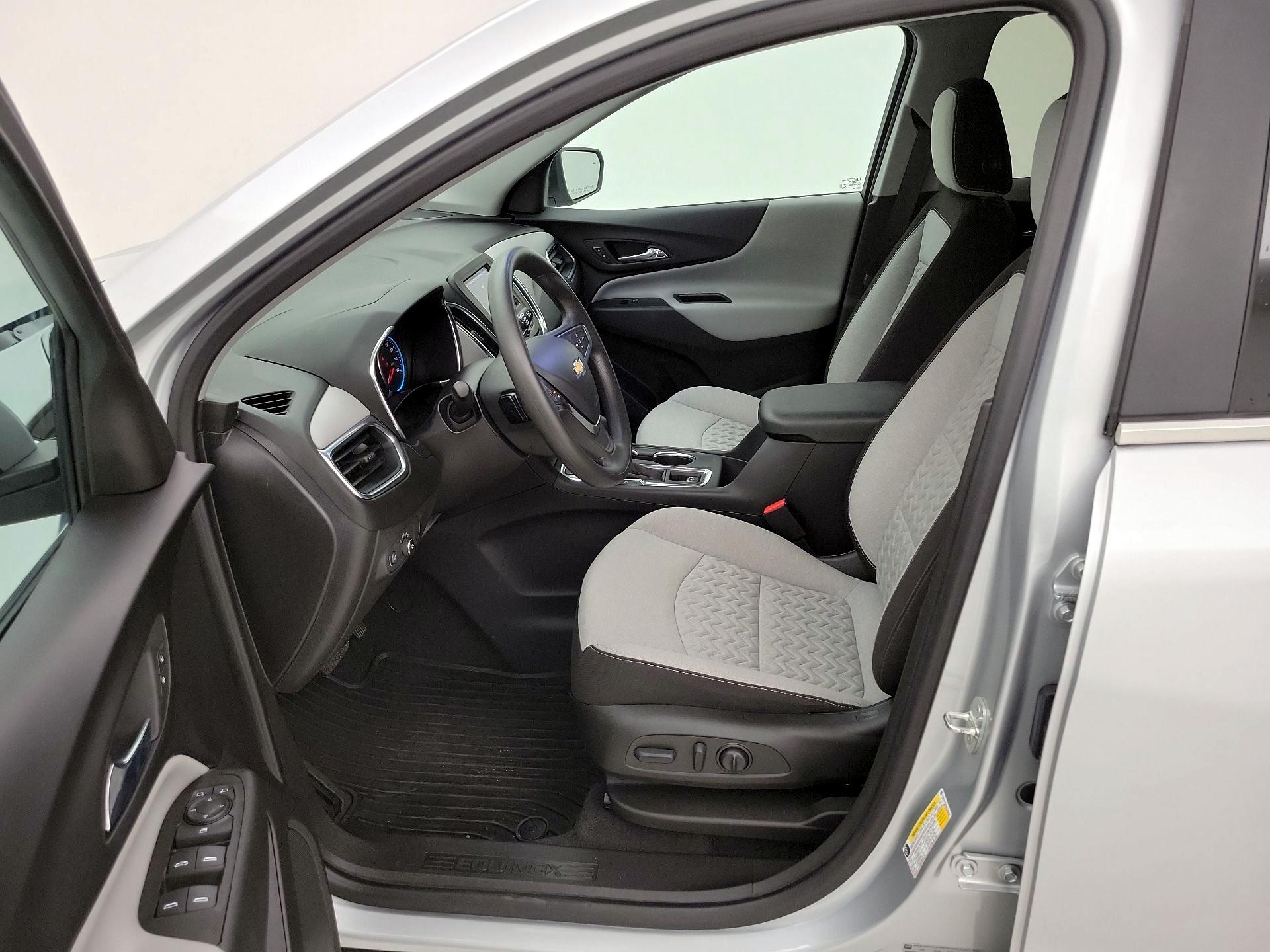 Thumbnail: 2022 Chevrolet Equinox - 11