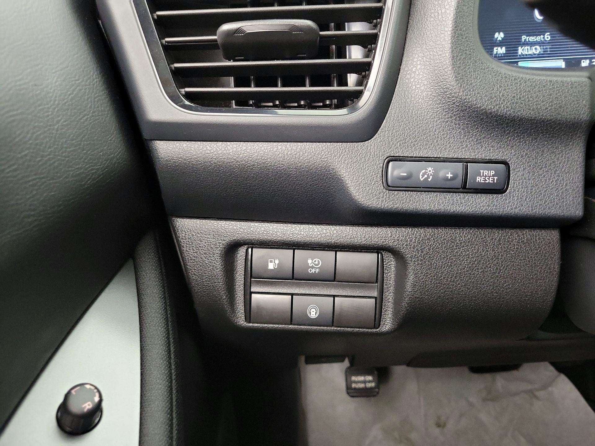 Thumbnail: 2024 Nissan Leaf - 13