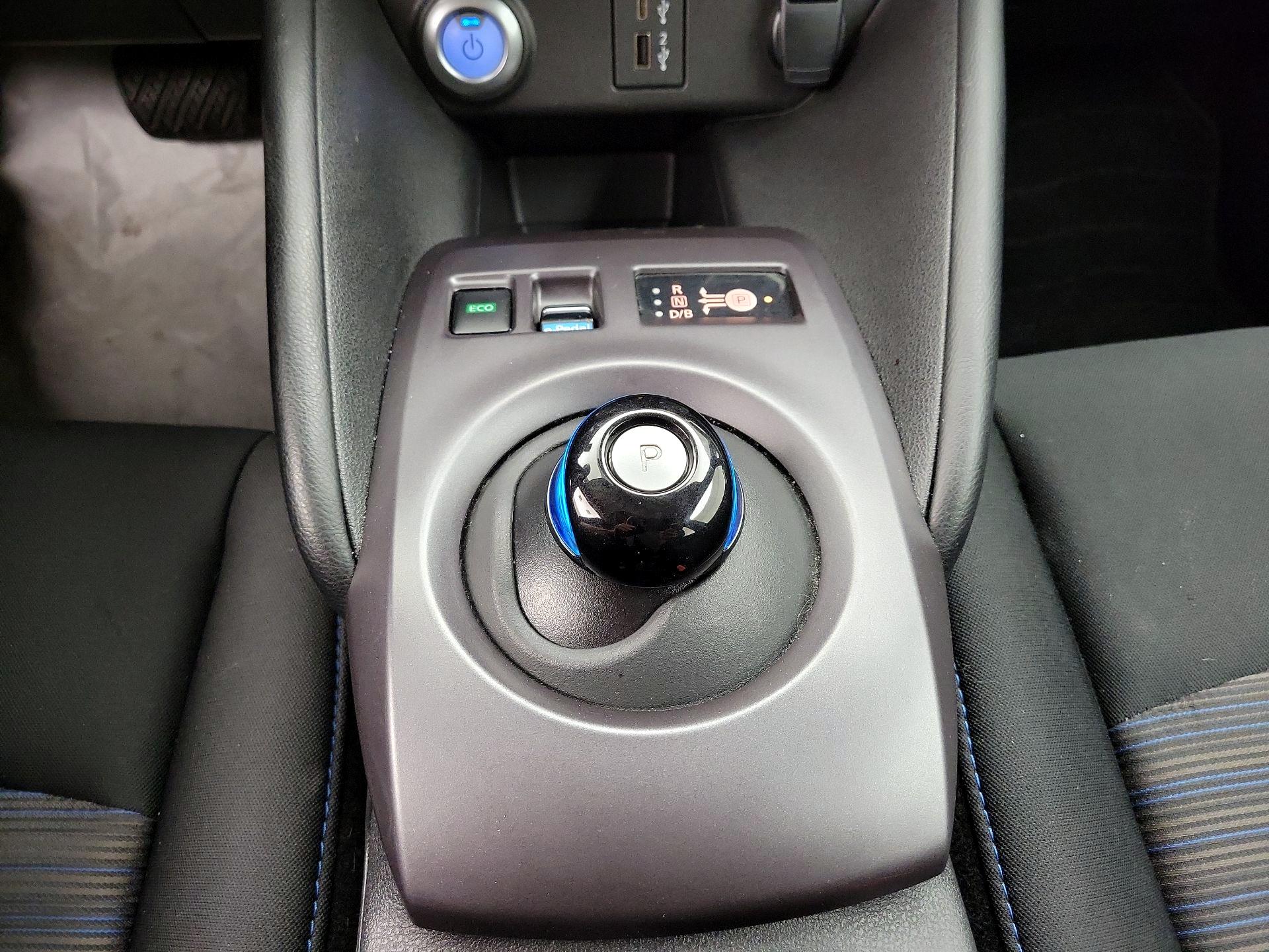 Thumbnail: 2024 Nissan Leaf - 17
