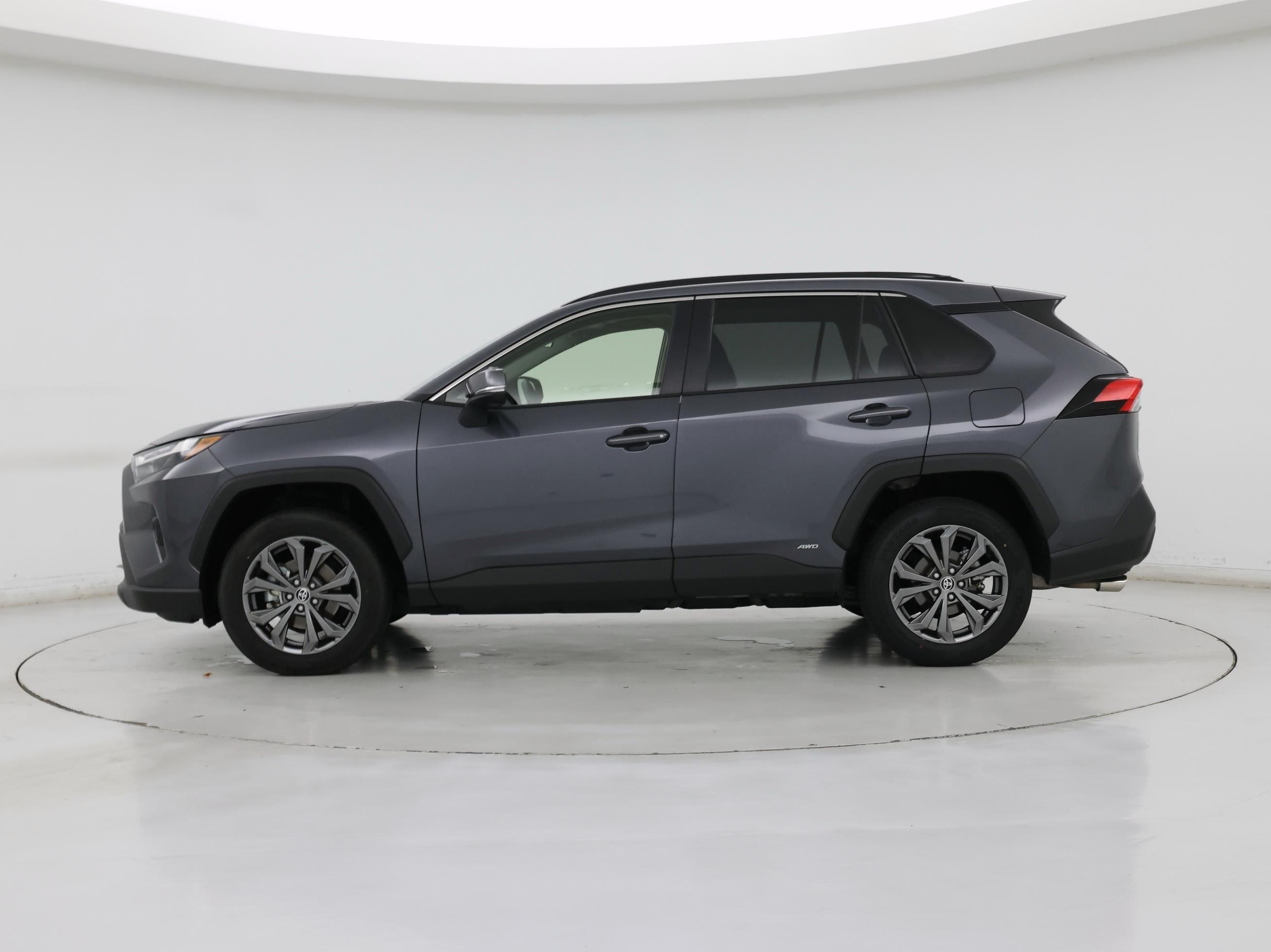 Thumbnail: 2025 Toyota RAV4 - 3