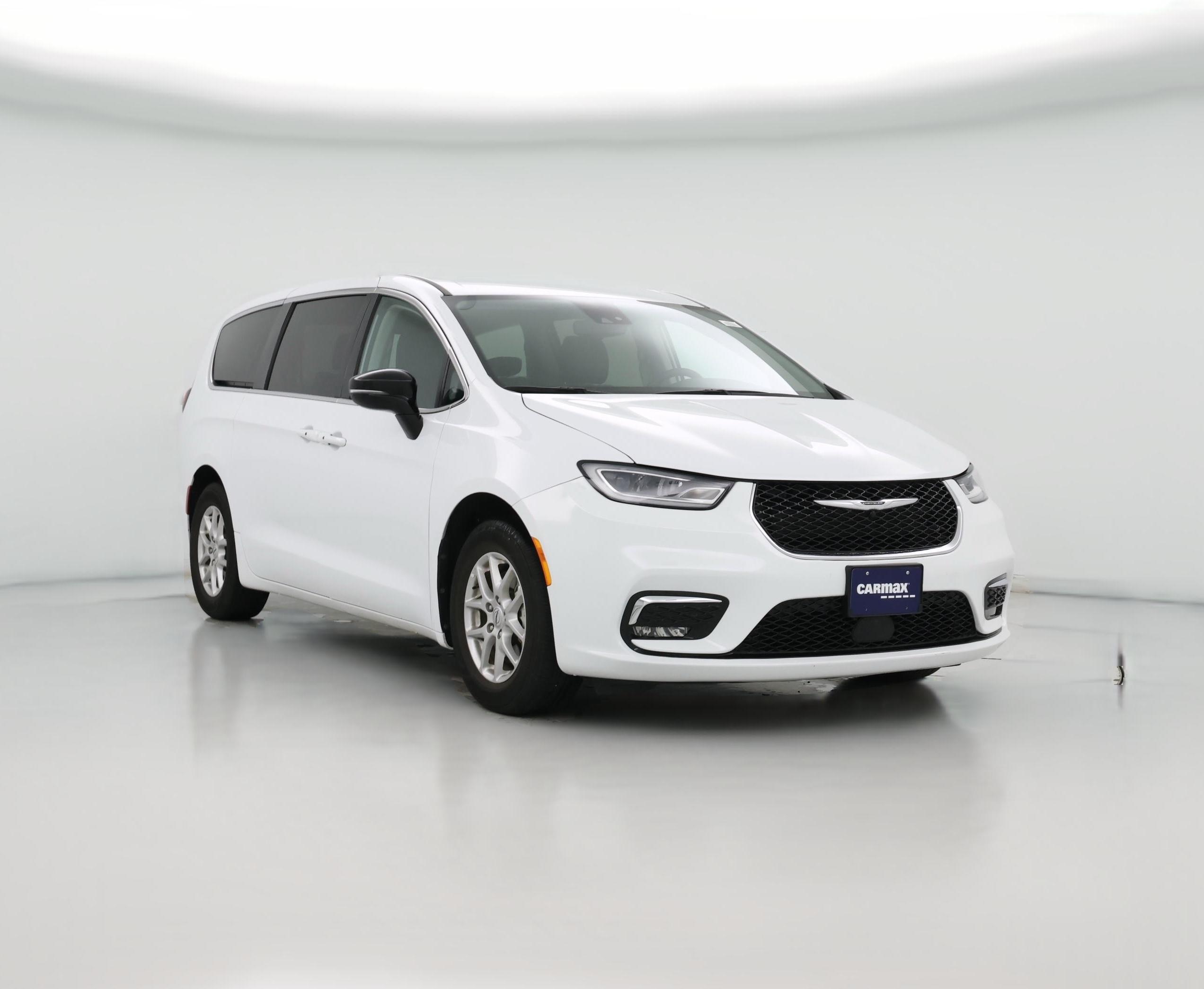 Thumbnail: 2024 Chrysler Pacifica - 1