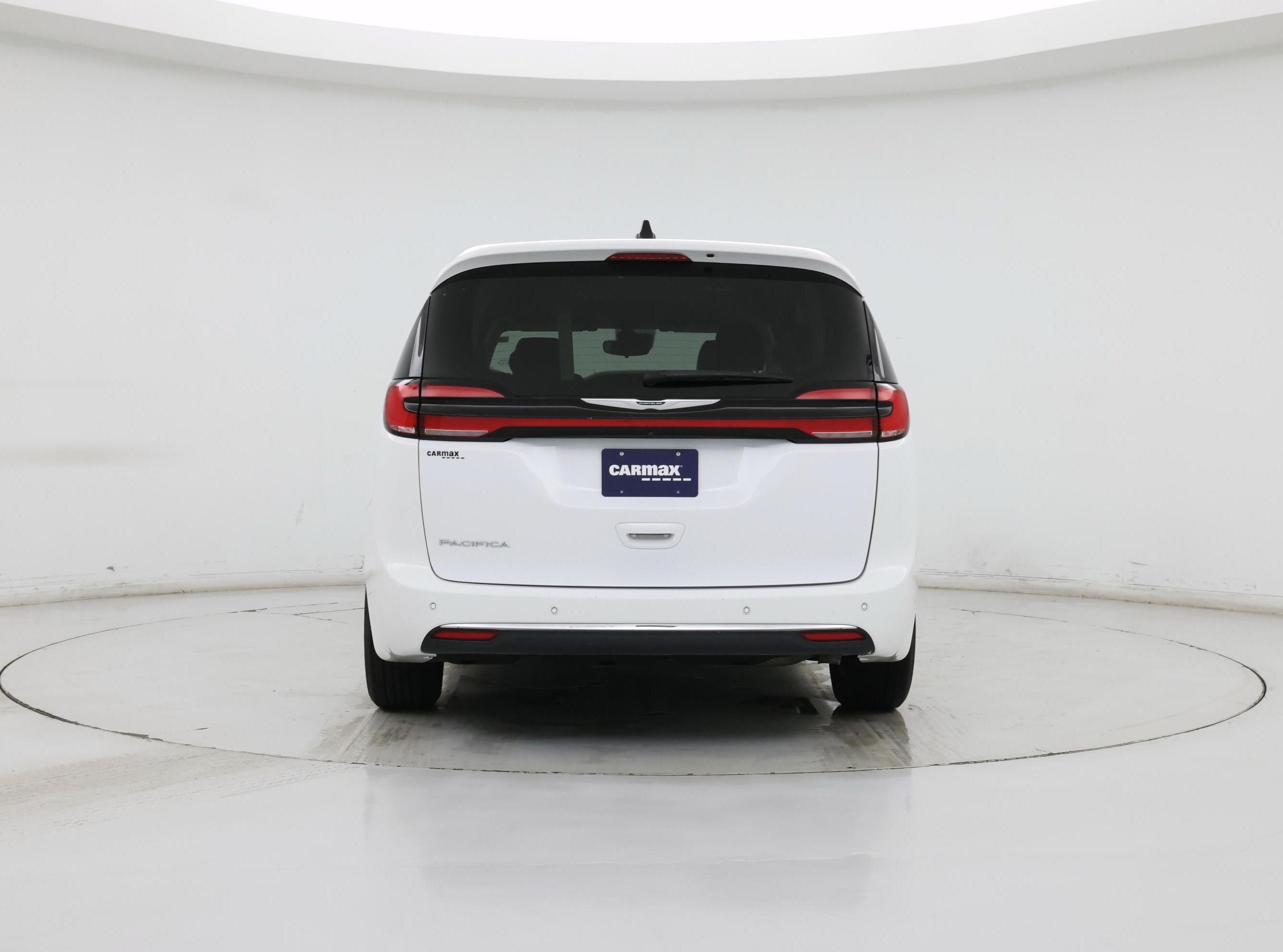 Thumbnail: 2024 Chrysler Pacifica - 6