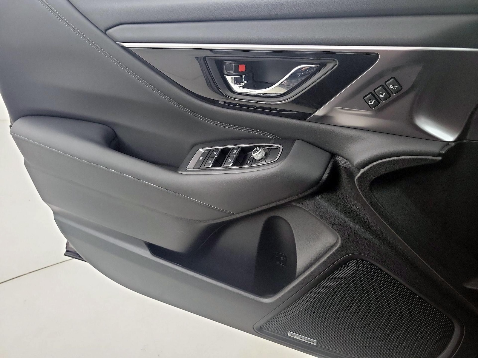 2023 Subaru Outback Limited - Photo 13