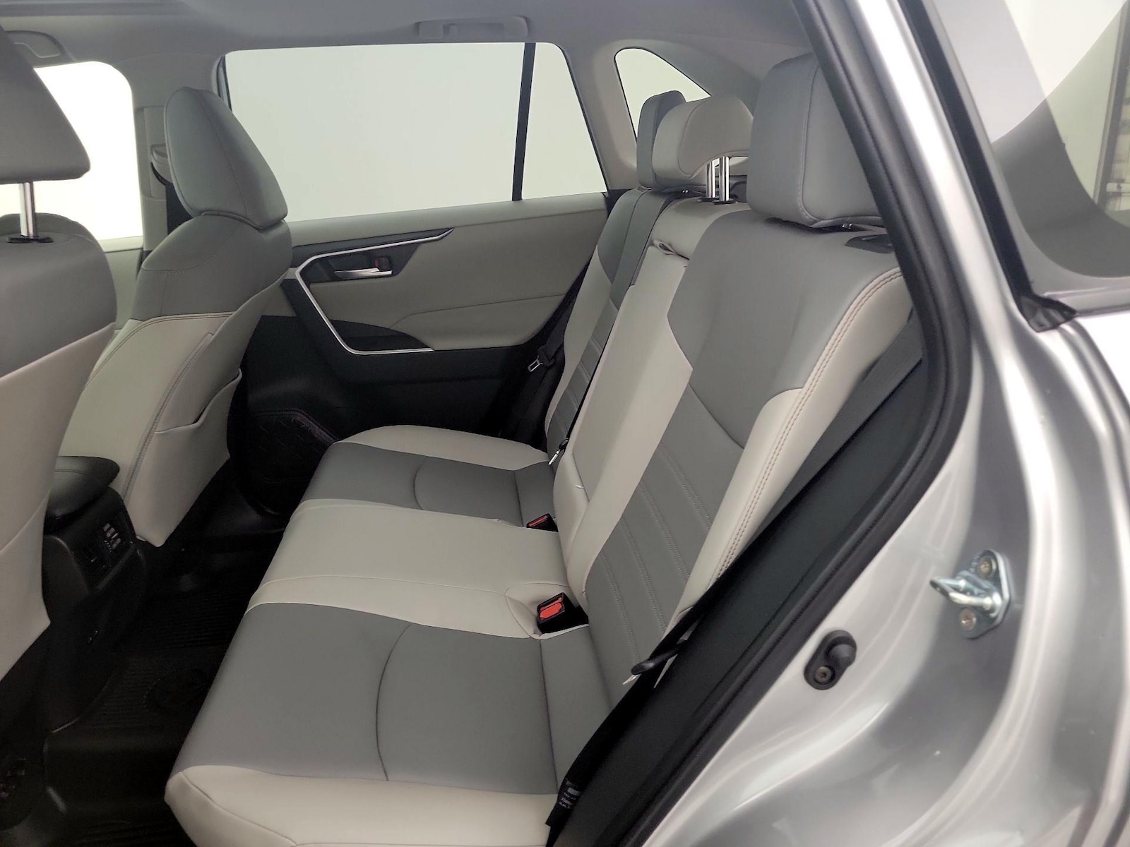 2025 Toyota RAV4 XLE Premium - Photo 21