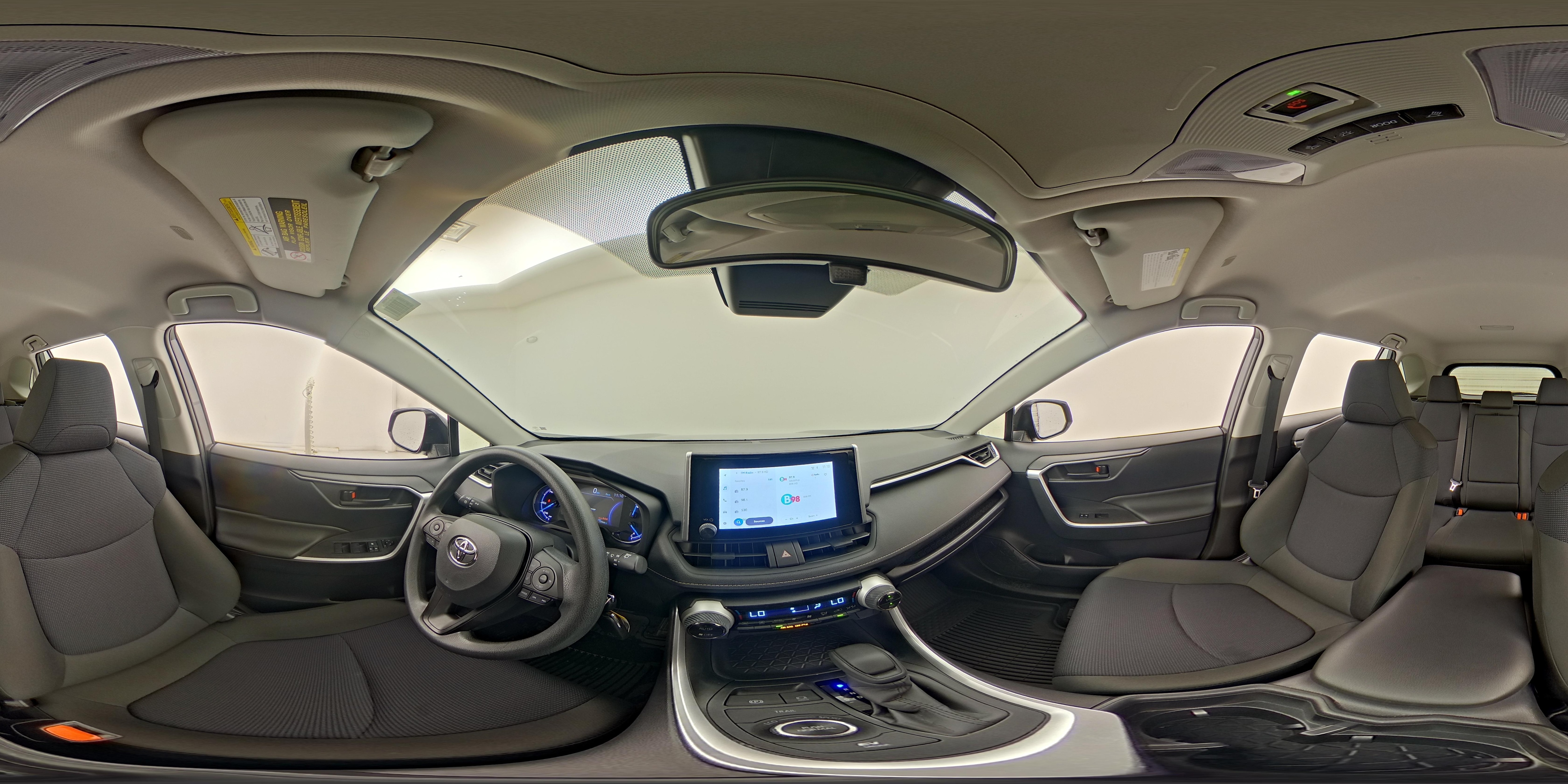2025 Toyota RAV4 LE - Photo 24