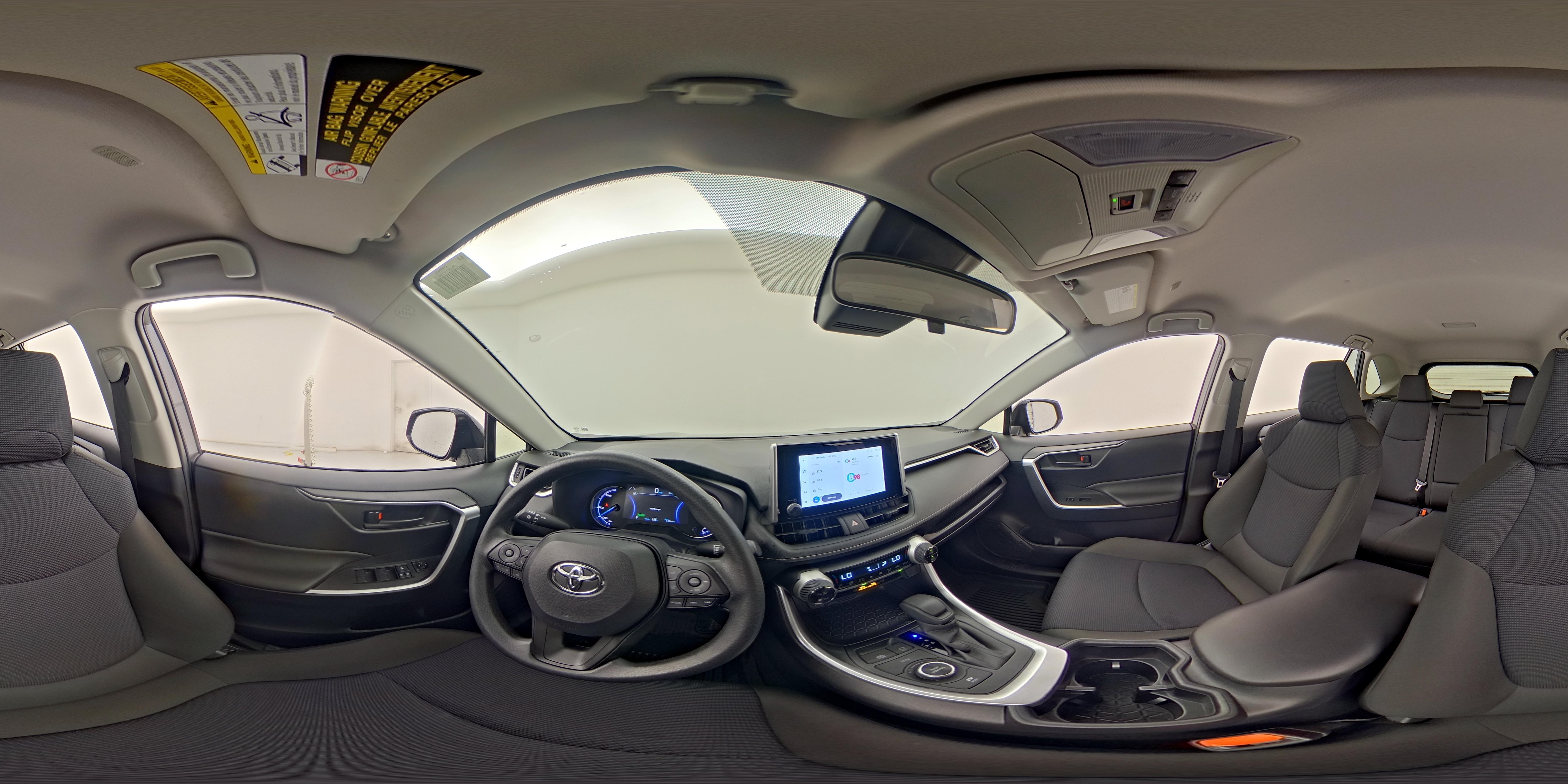 2025 Toyota RAV4 LE - Photo 26