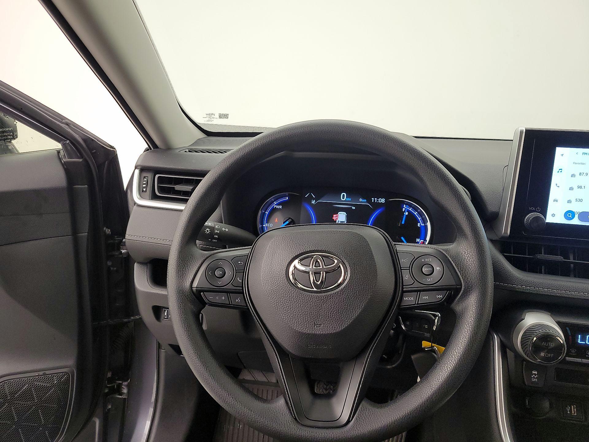 Thumbnail: 2025 Toyota RAV4 - 10