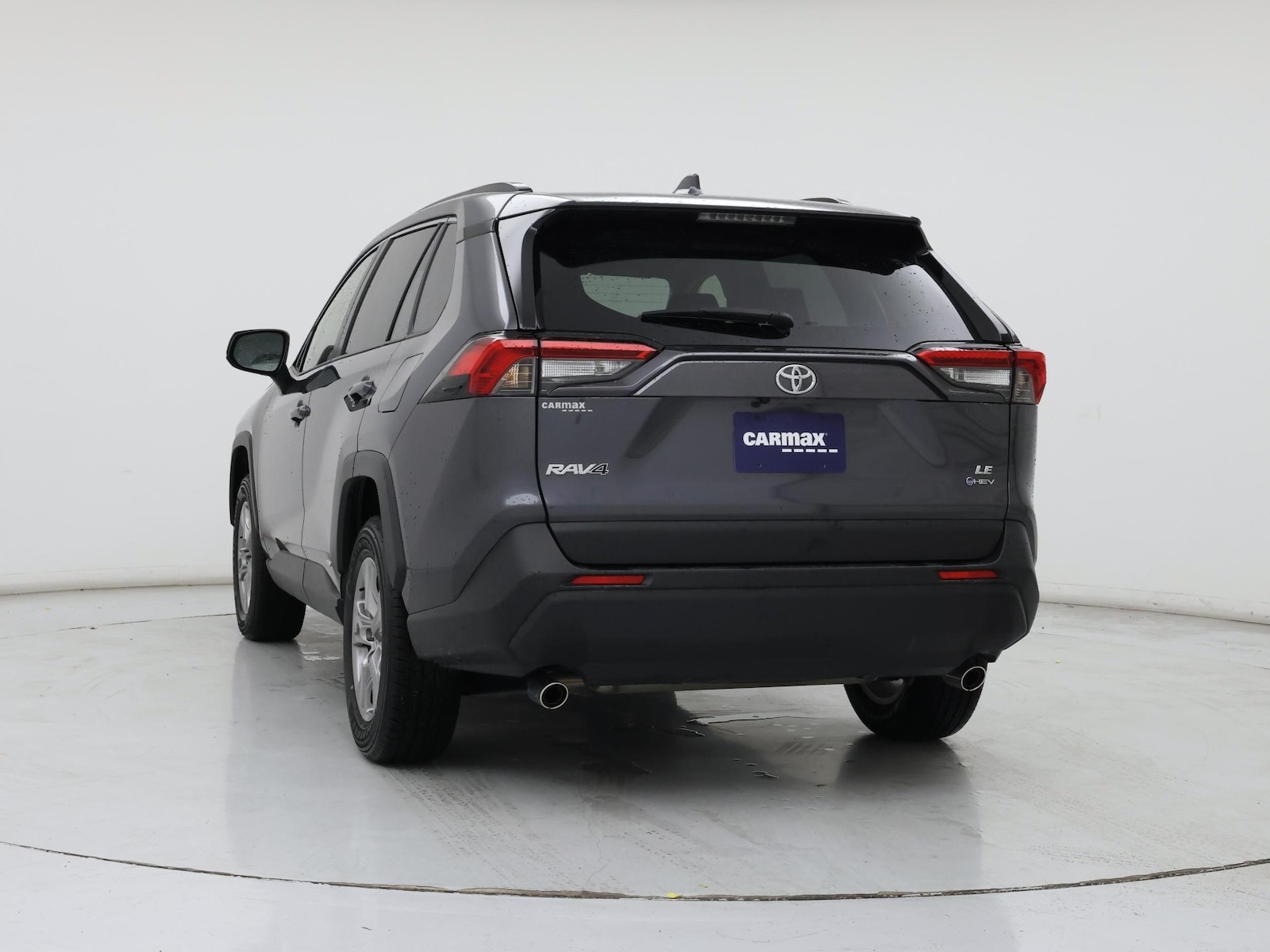 2025 Toyota RAV4 LE - Photo 6
