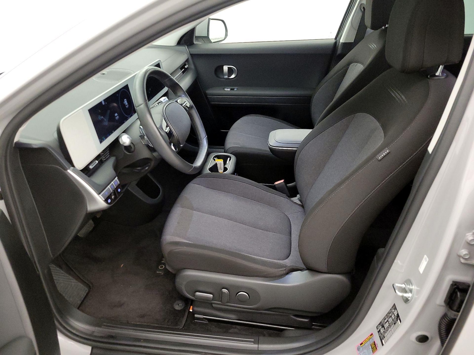 2024 Hyundai IONIQ 5 SEL - Photo 12