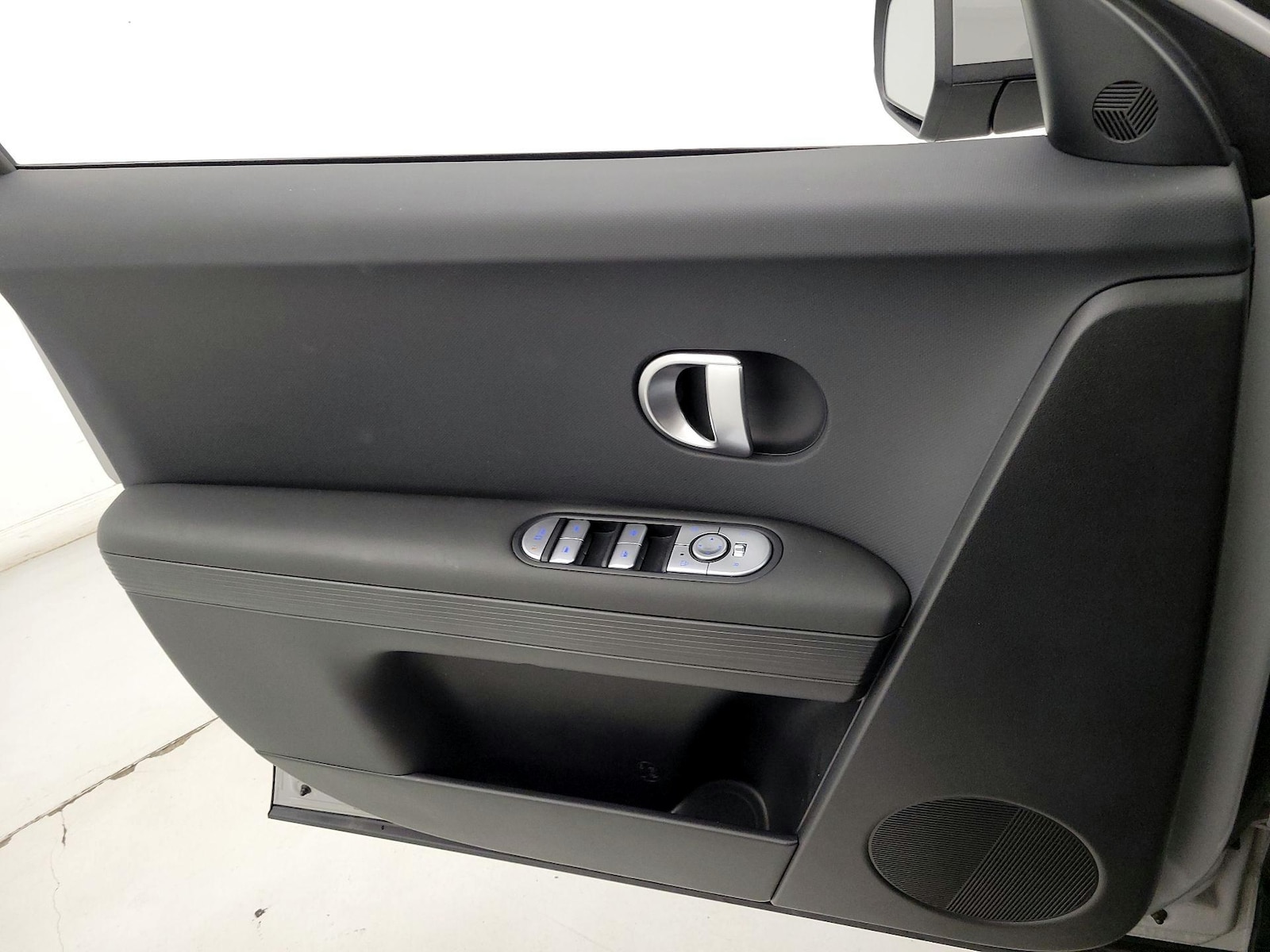 2024 Hyundai IONIQ 5 SEL - Photo 13